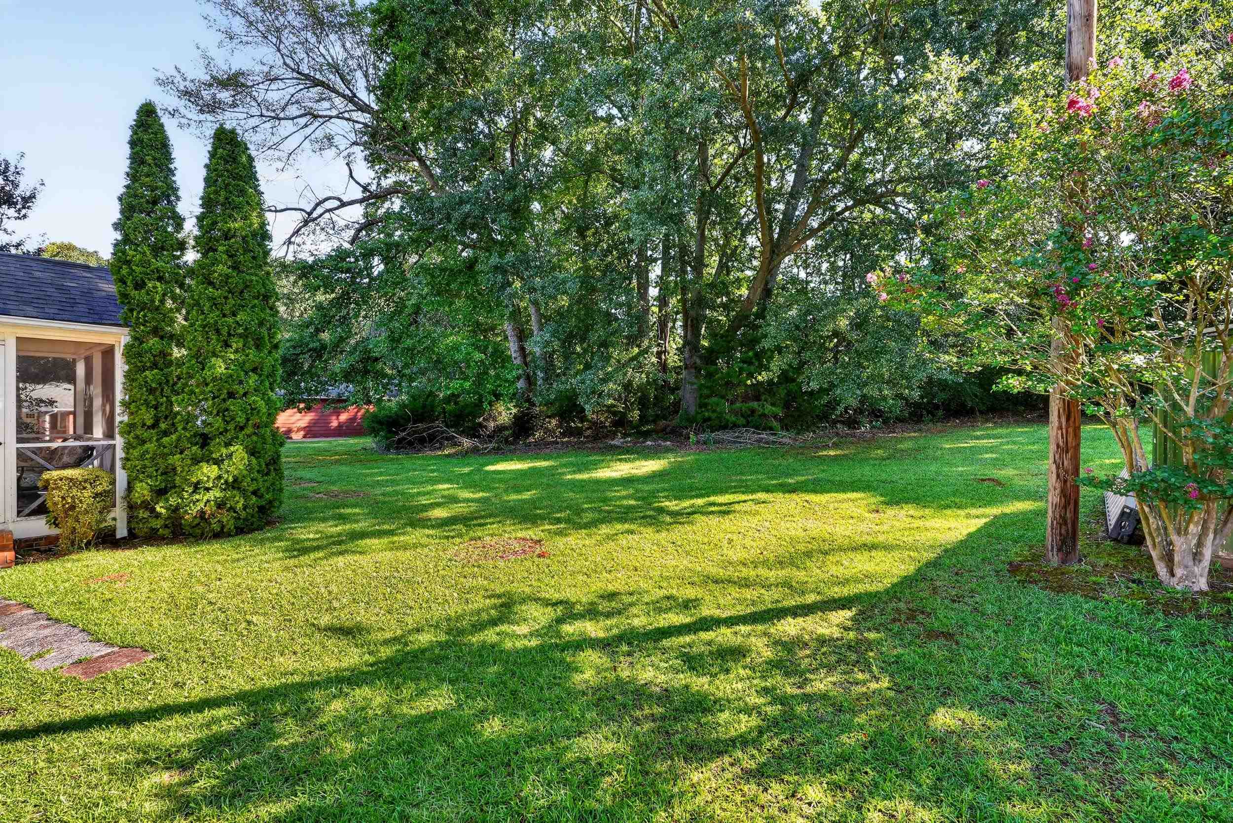 136 James Avenue Property Photo 6
