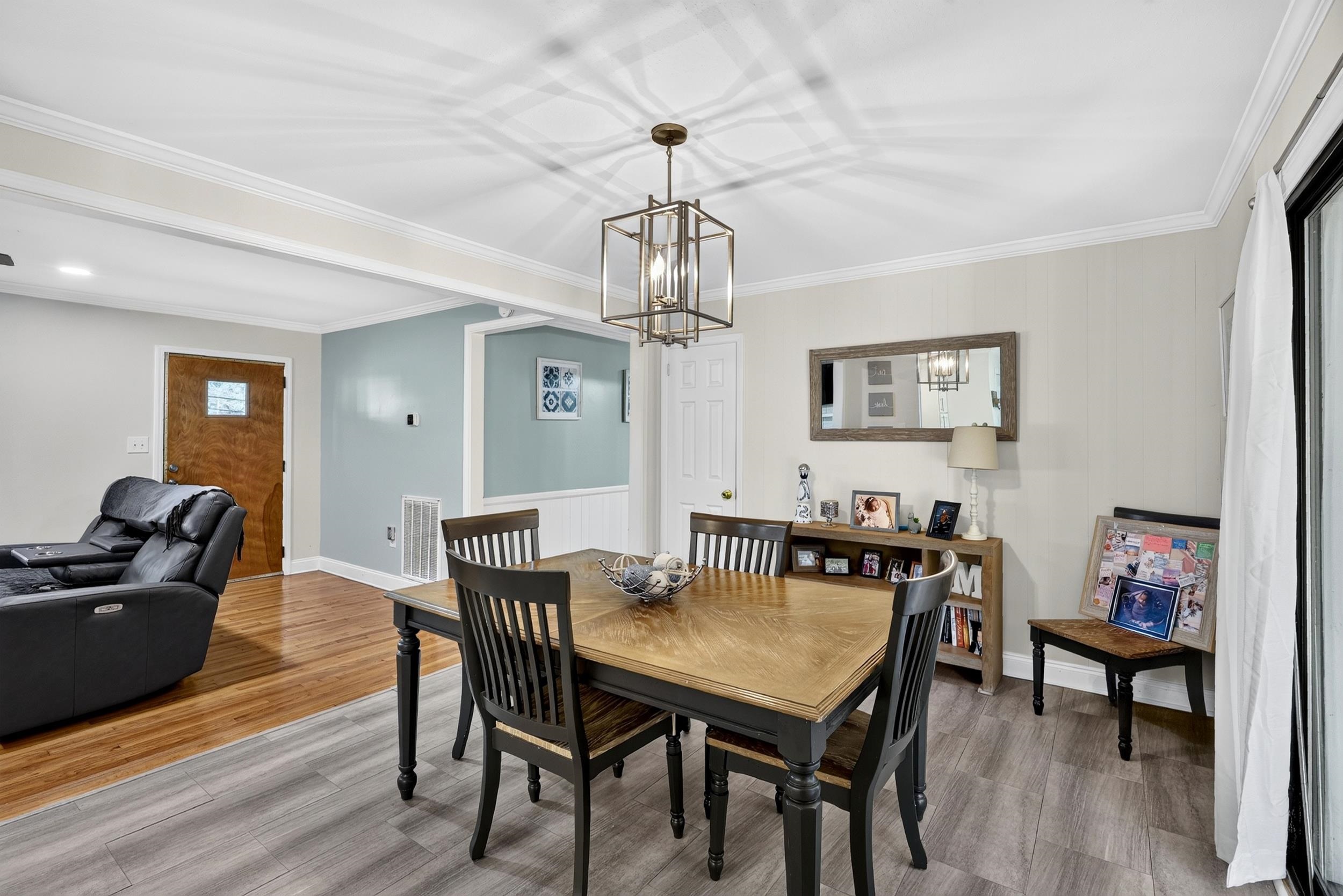 136 James Avenue Property Photo 17