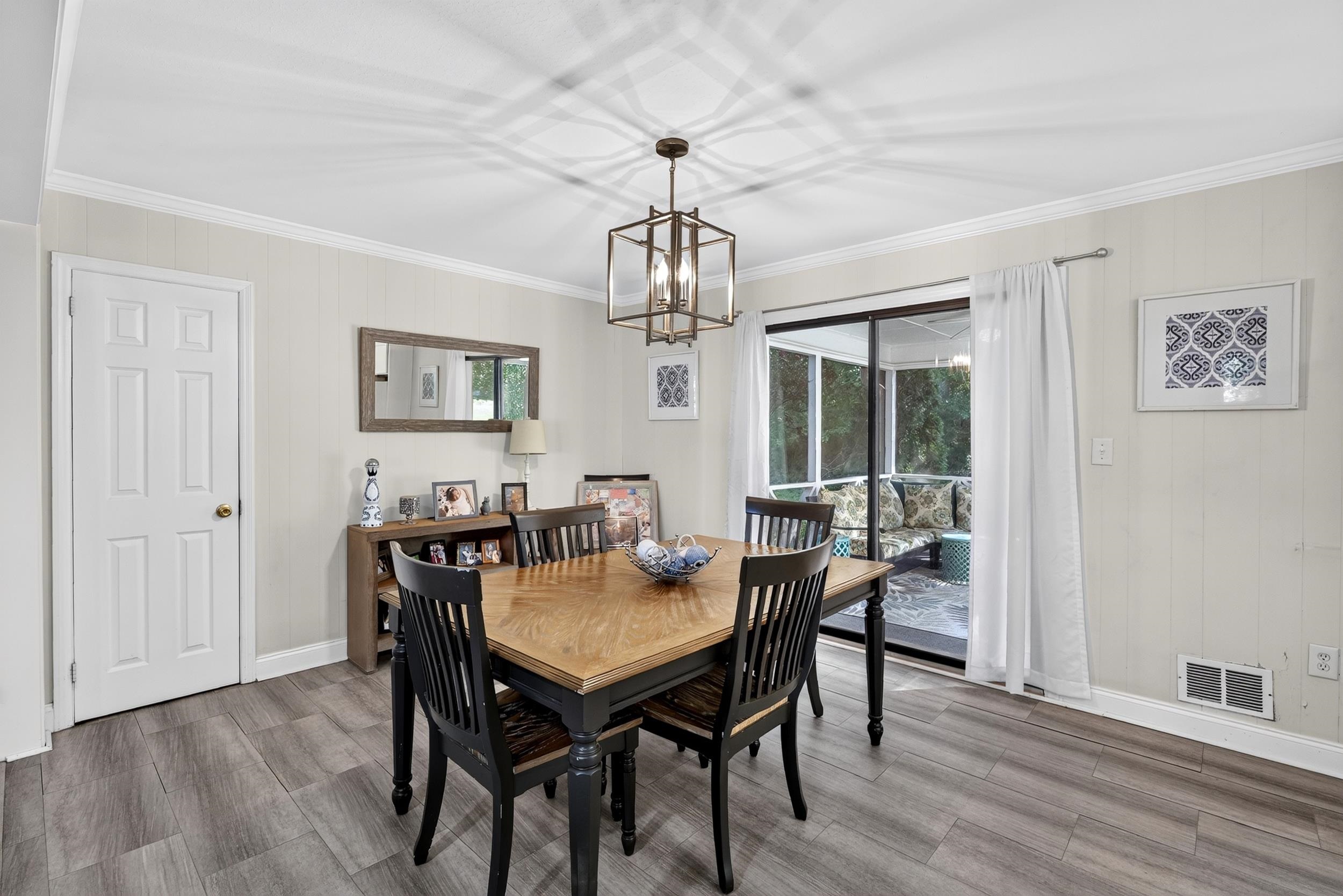 136 James Avenue Property Photo 18