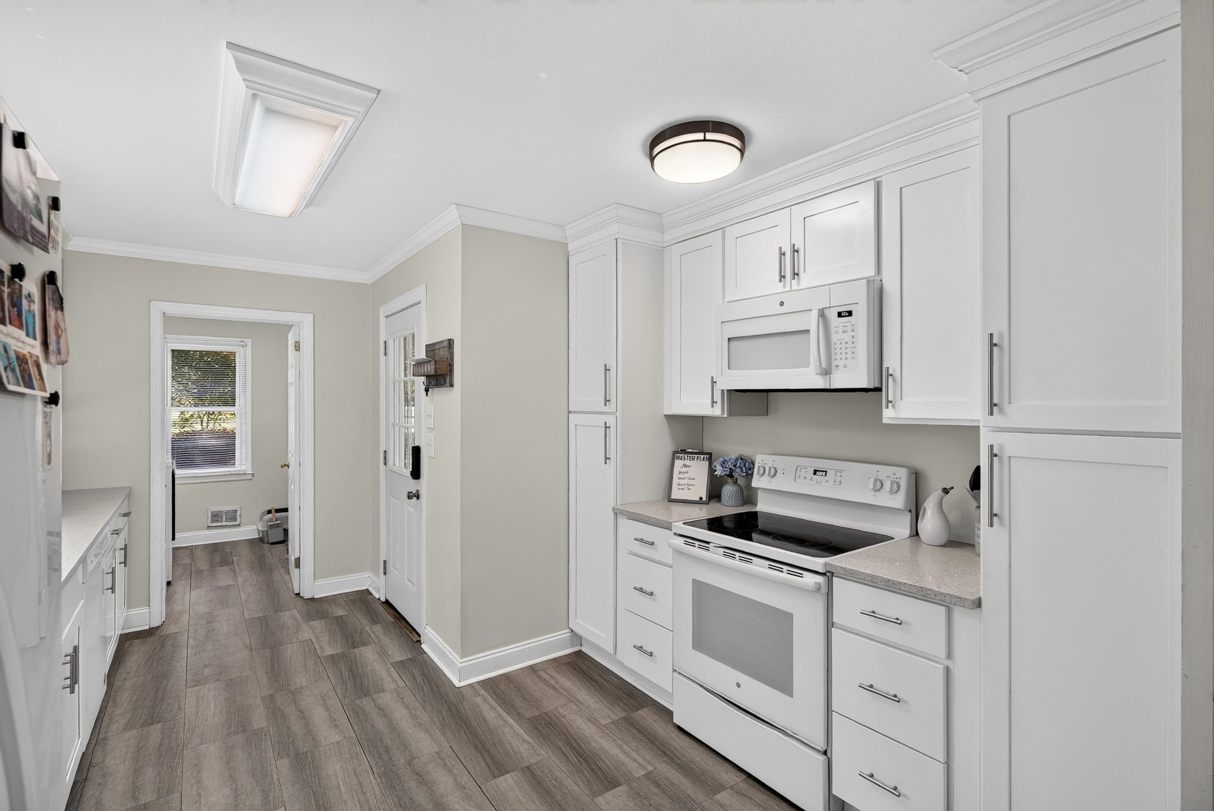 136 James Avenue Property Photo 21