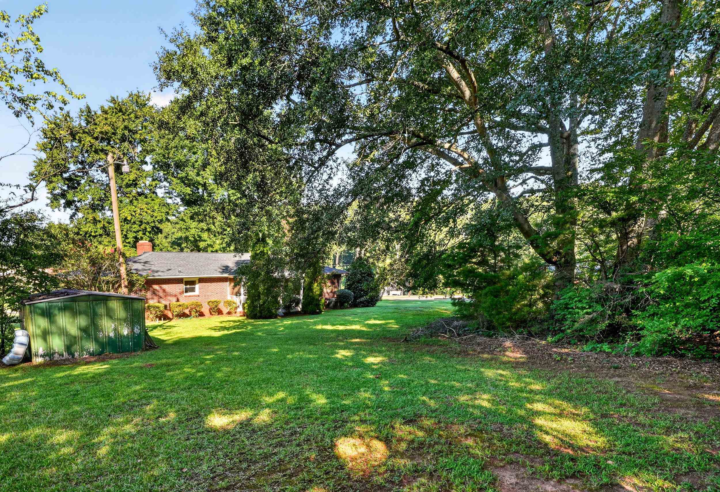 136 James Avenue Property Photo 36