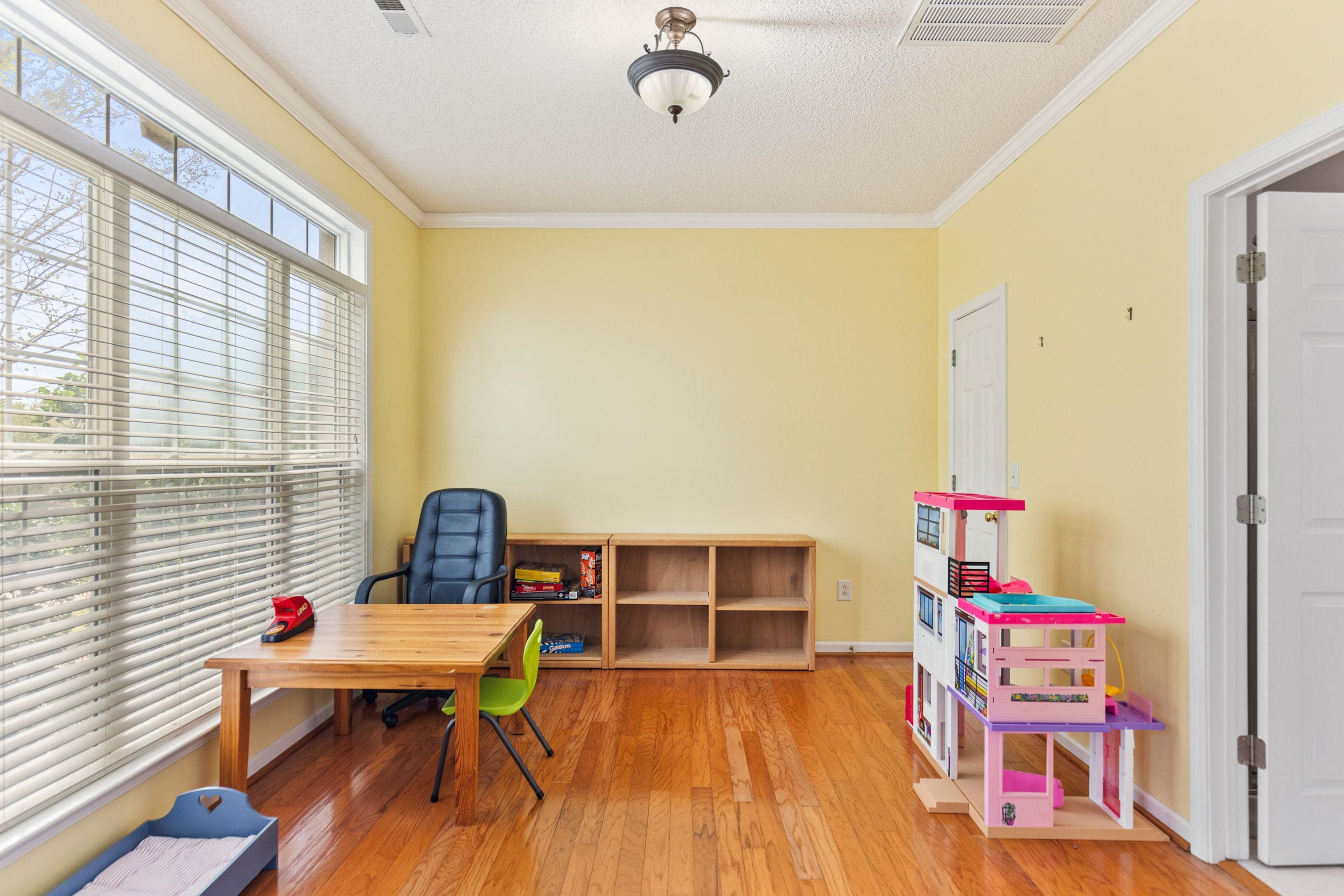 477 Waterford Point Drive Property Photo 4