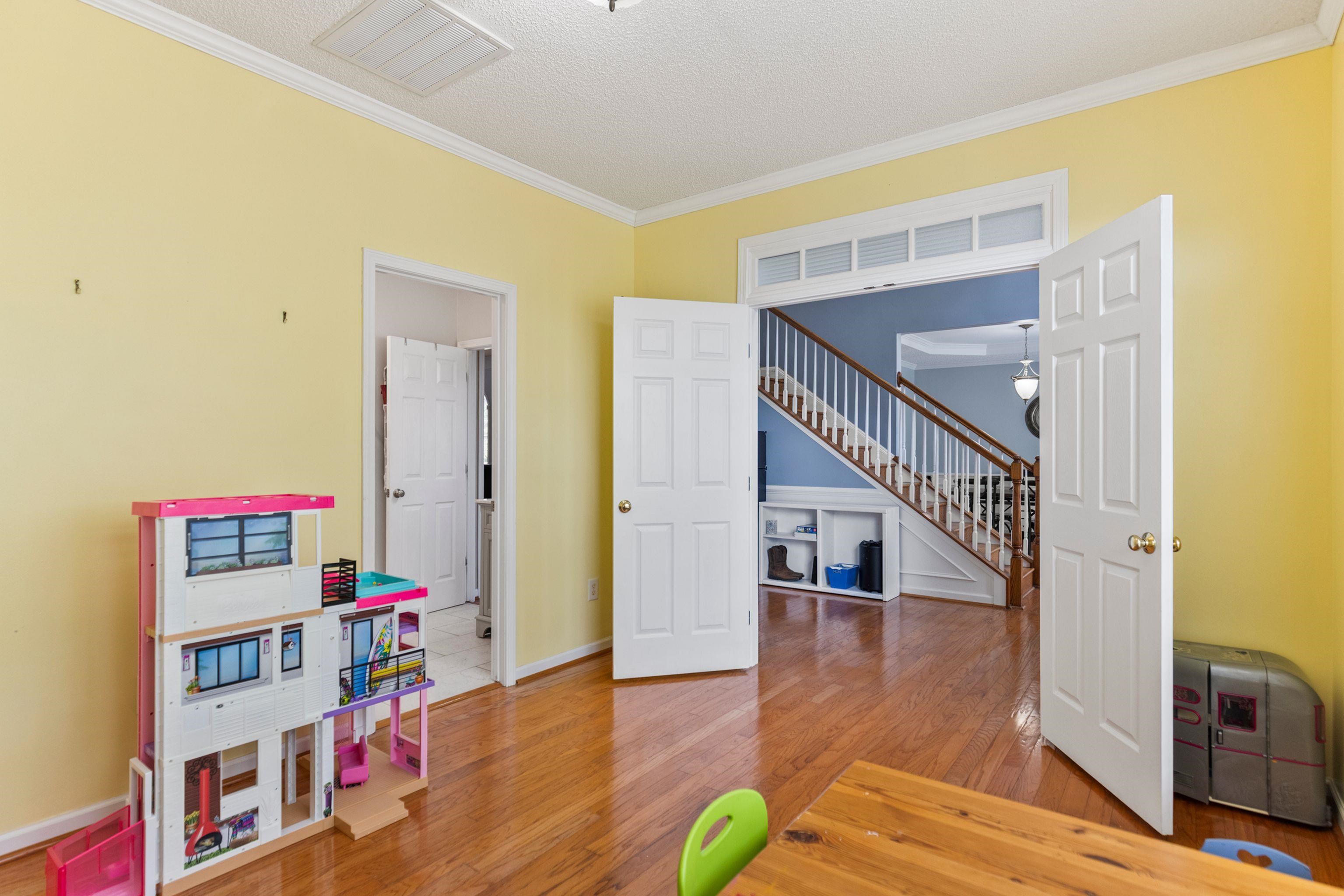 477 Waterford Point Drive Property Photo 5