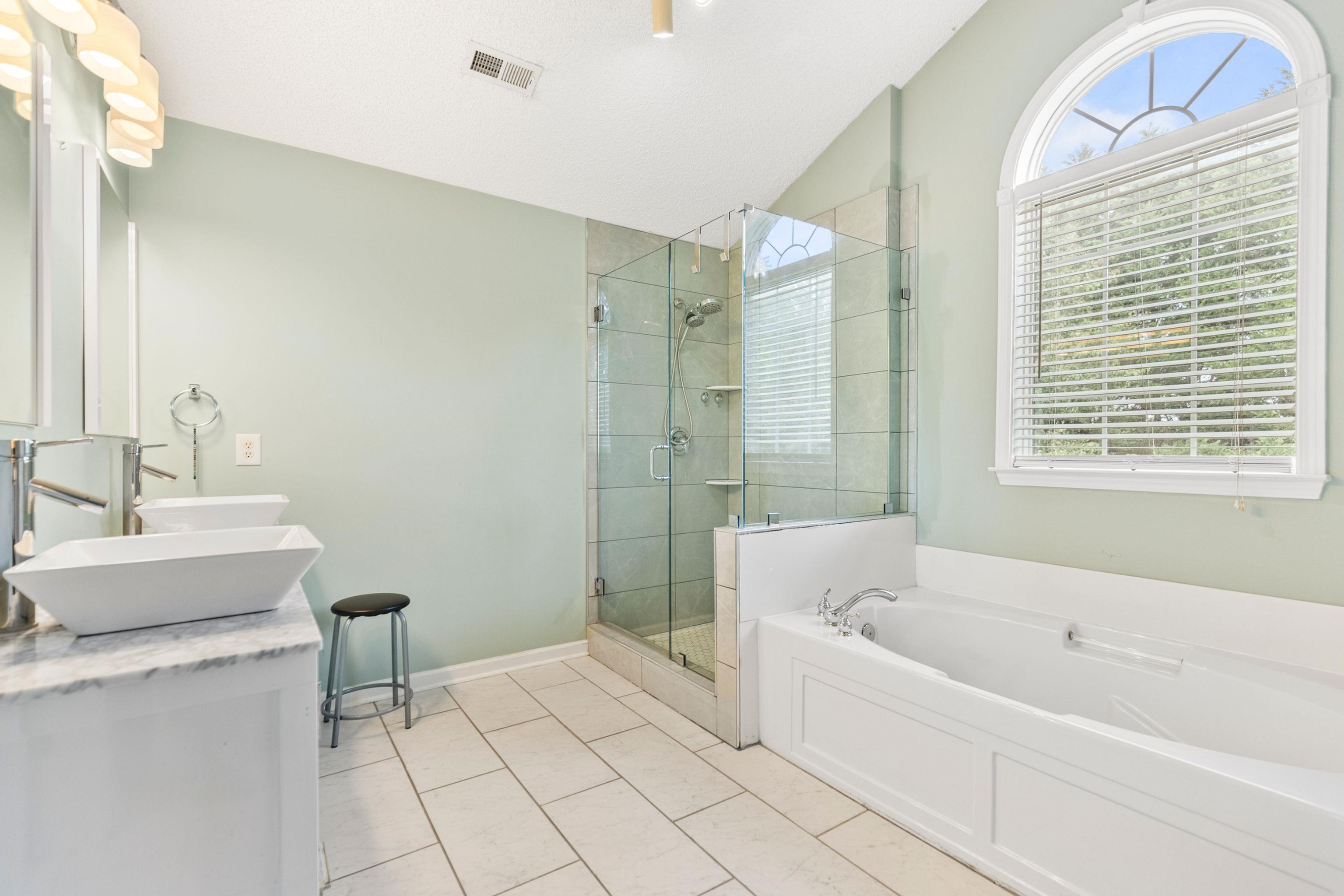 477 Waterford Point Drive Property Photo 25