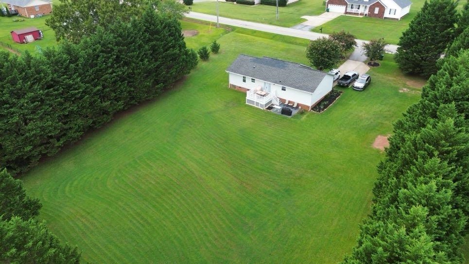 1081 Robbs School Rd Property Photo 10
