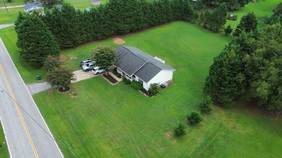 1081 Robbs School Rd Property Photo 11
