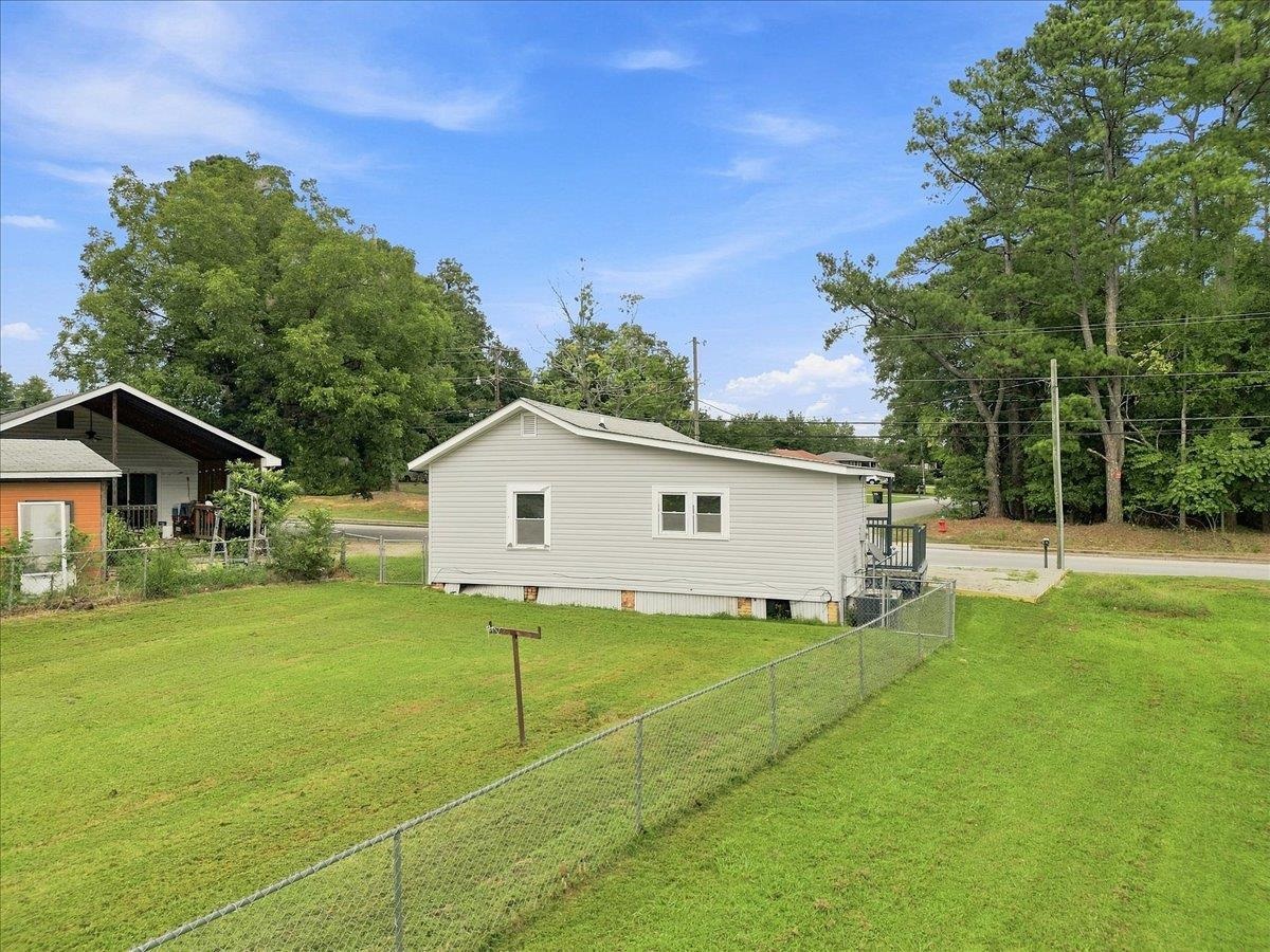 923 N Pinckney Street Property Photo 26