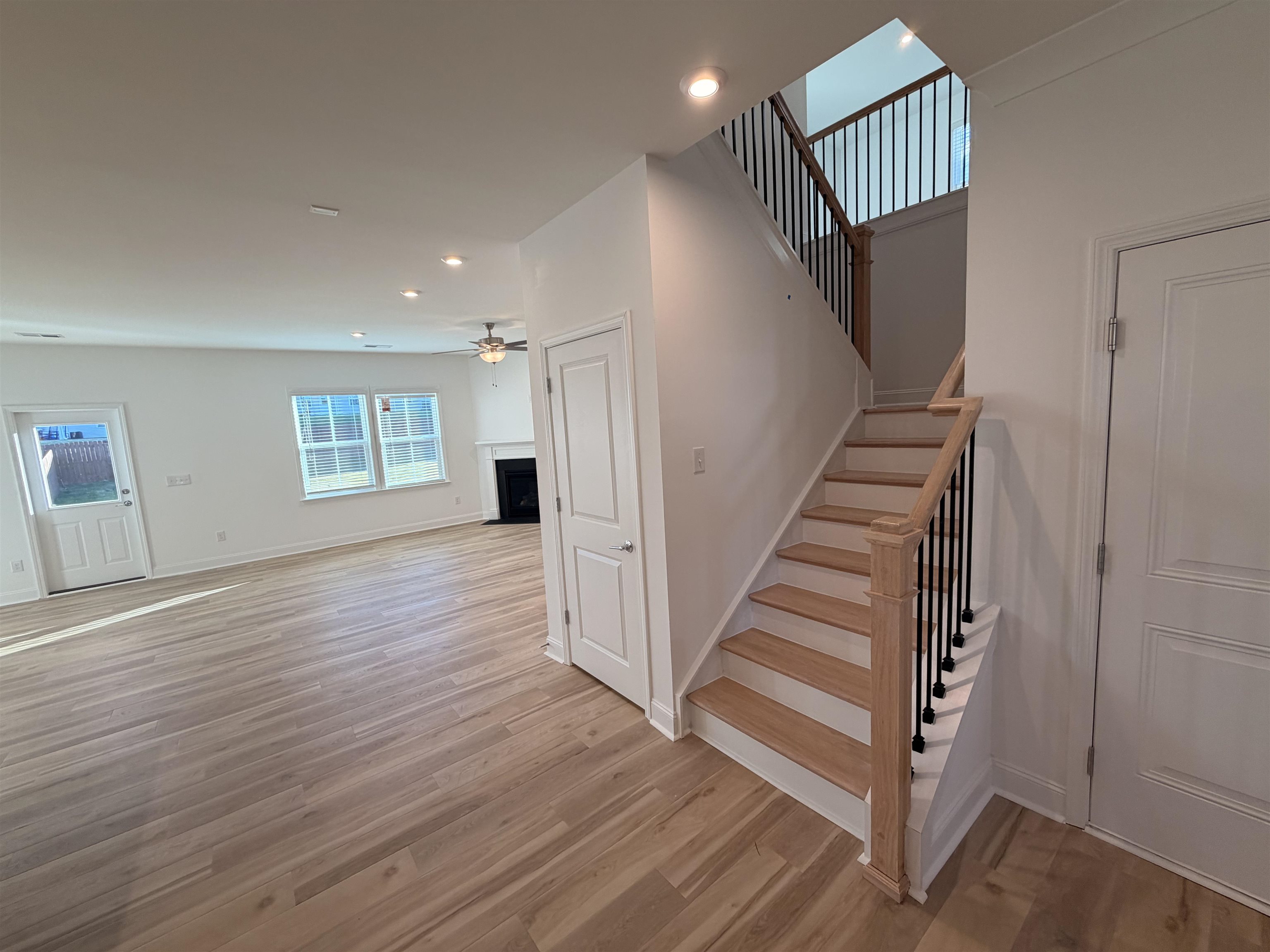 1026 Whitefox Drive Property Photo 4