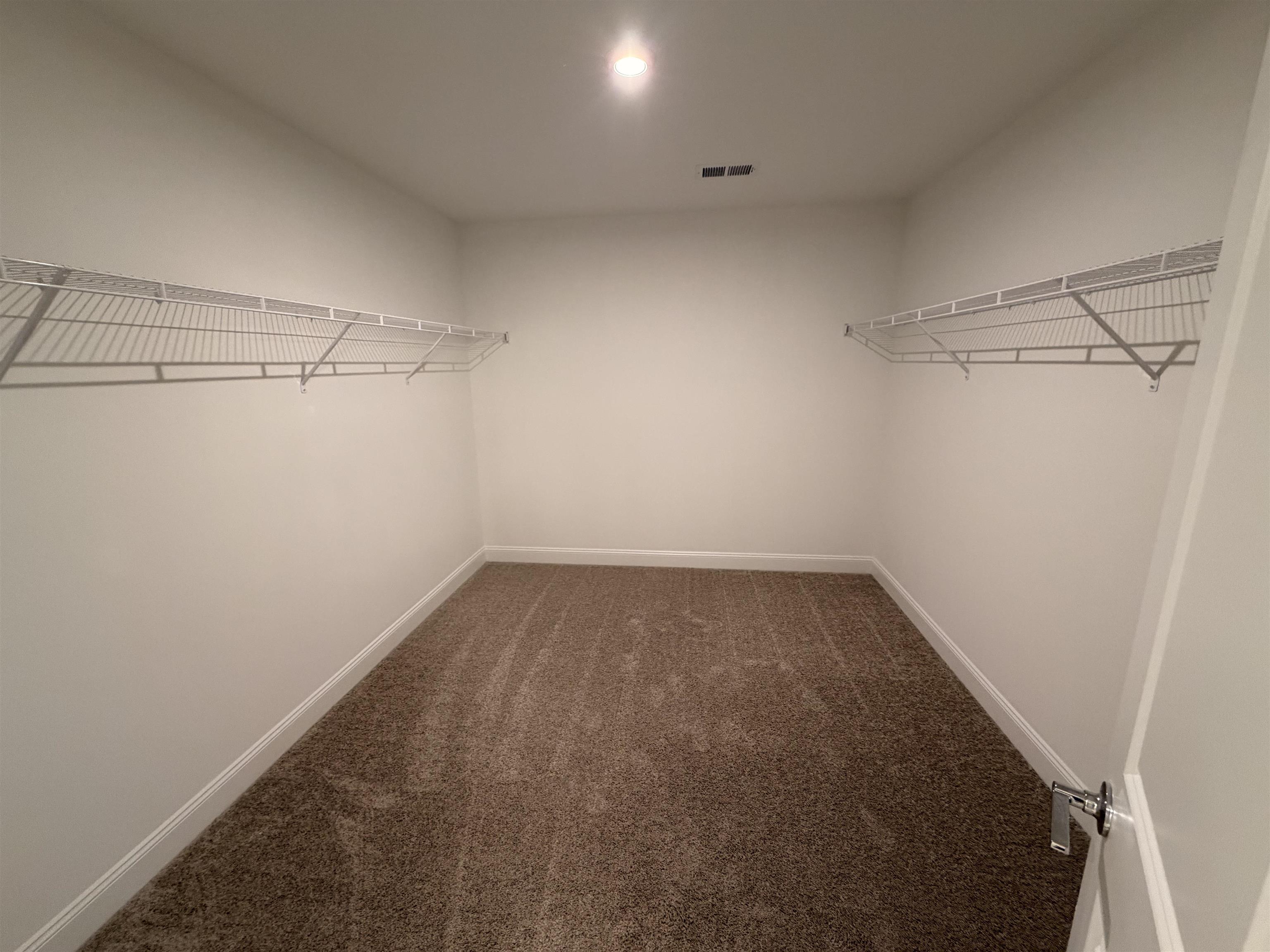 1026 Whitefox Drive Property Photo 14