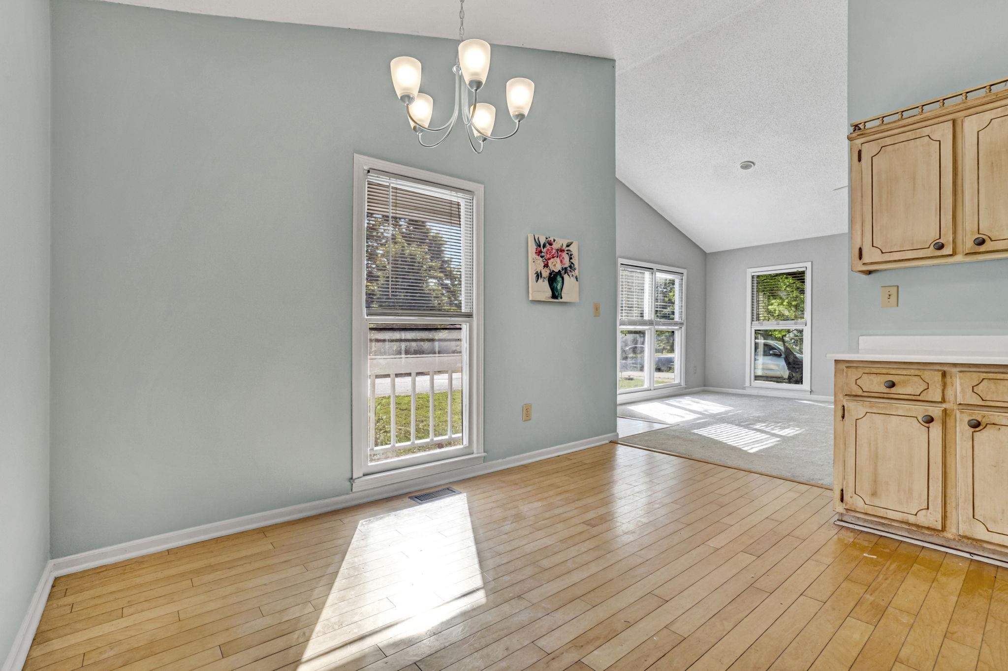310 Dunwoody Drive Property Photo 8
