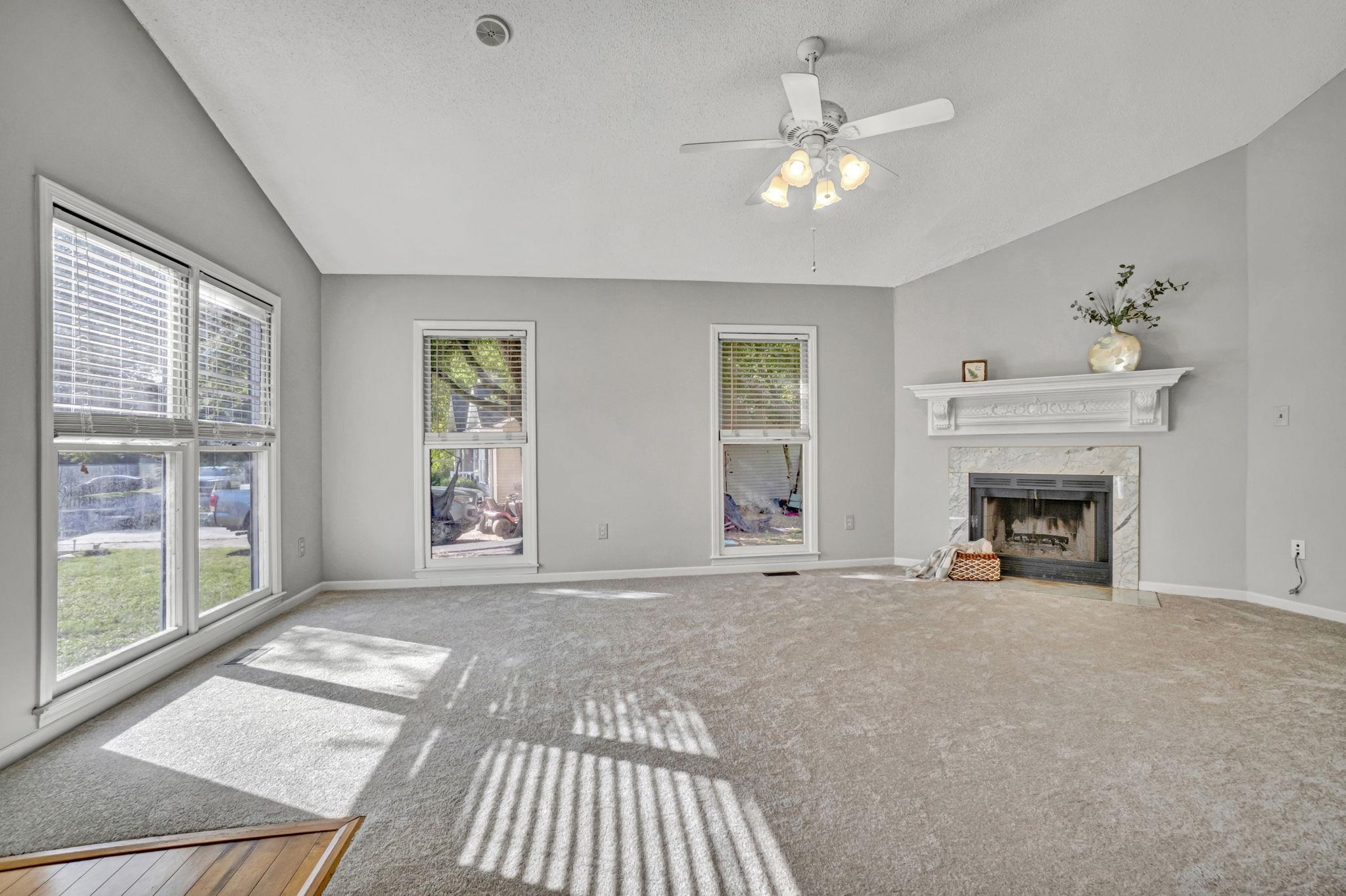 310 Dunwoody Drive Property Photo 12