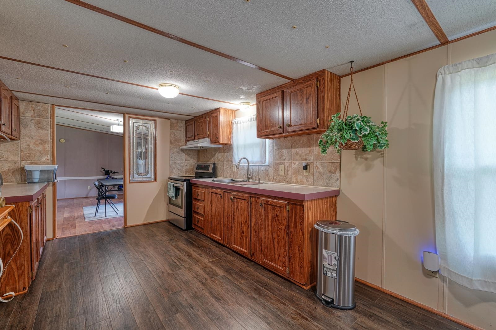 9 W Tyger Court Property Photo 6