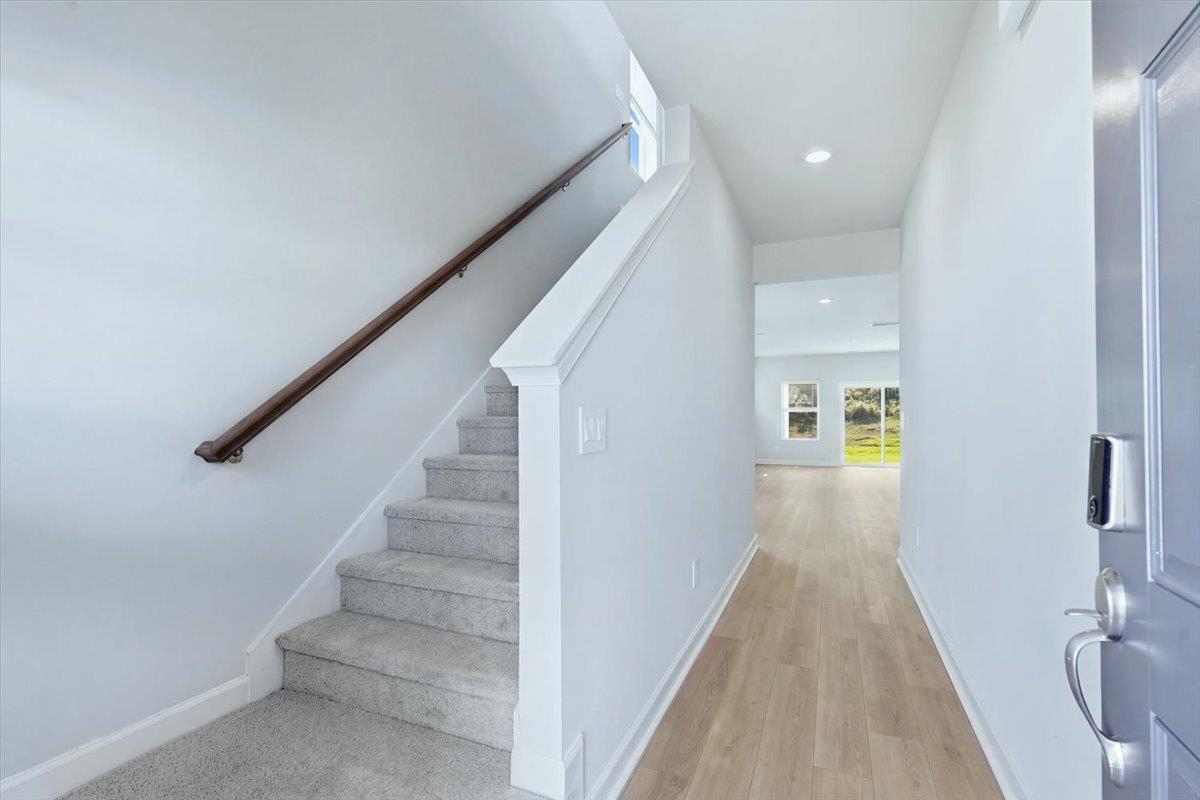 136 Gardner Avenue Property Photo 5