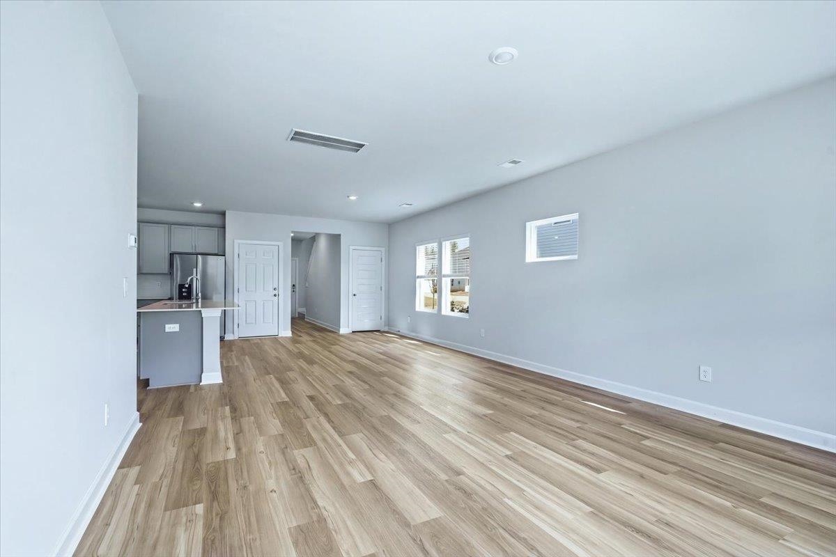 136 Gardner Avenue Property Photo 7