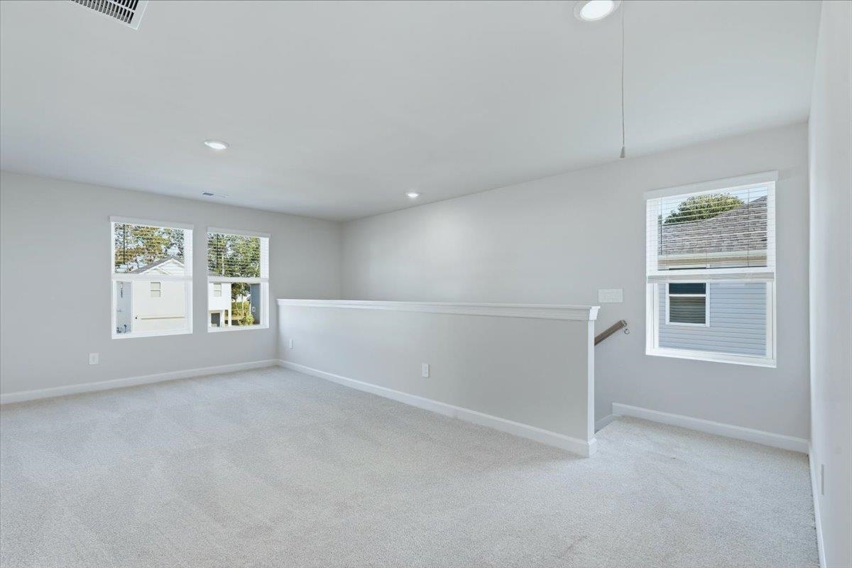 136 Gardner Avenue Property Photo 16