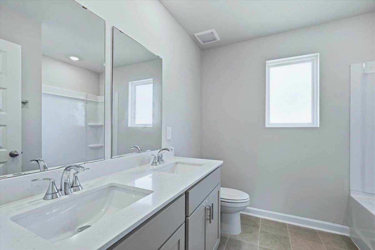 136 Gardner Avenue Property Photo 20