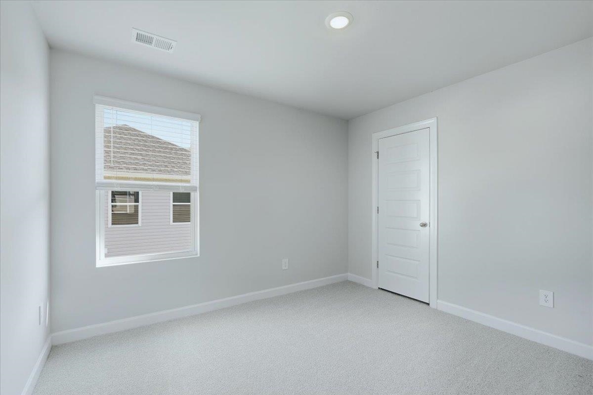 136 Gardner Avenue Property Photo 22