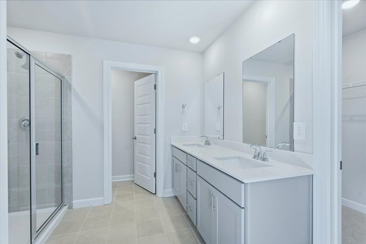 136 Gardner Avenue Property Photo 27