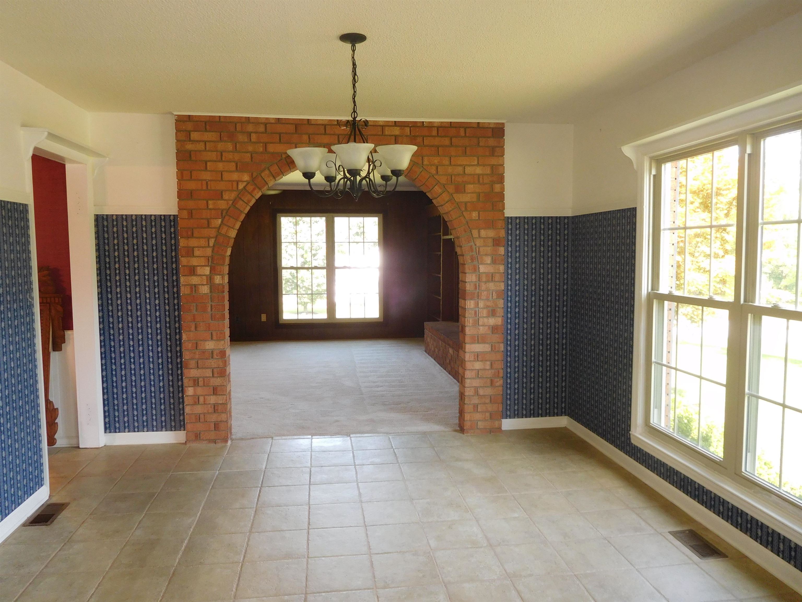 620 S Shelby Street Property Photo 9