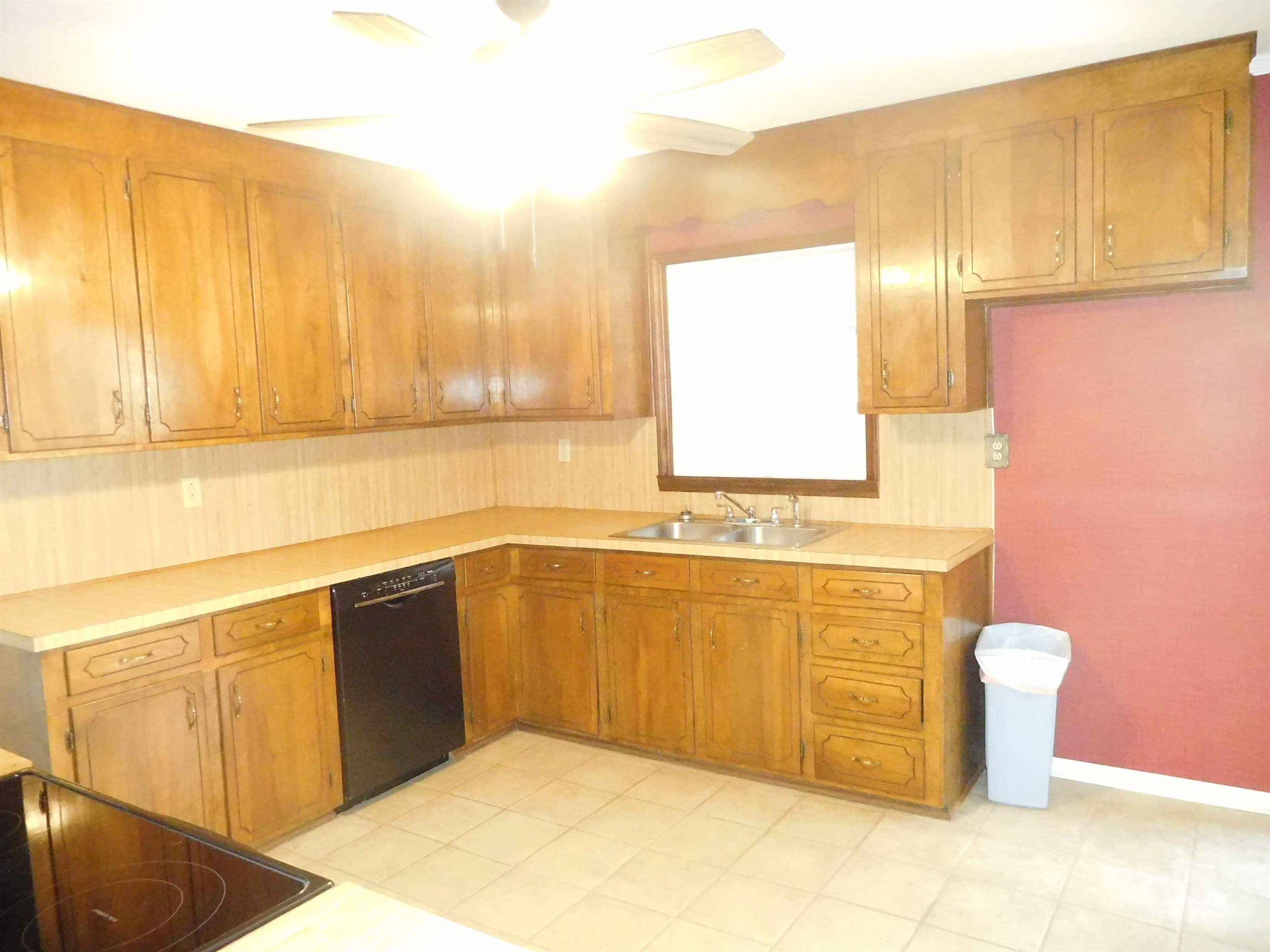 620 S Shelby Street Property Photo 13
