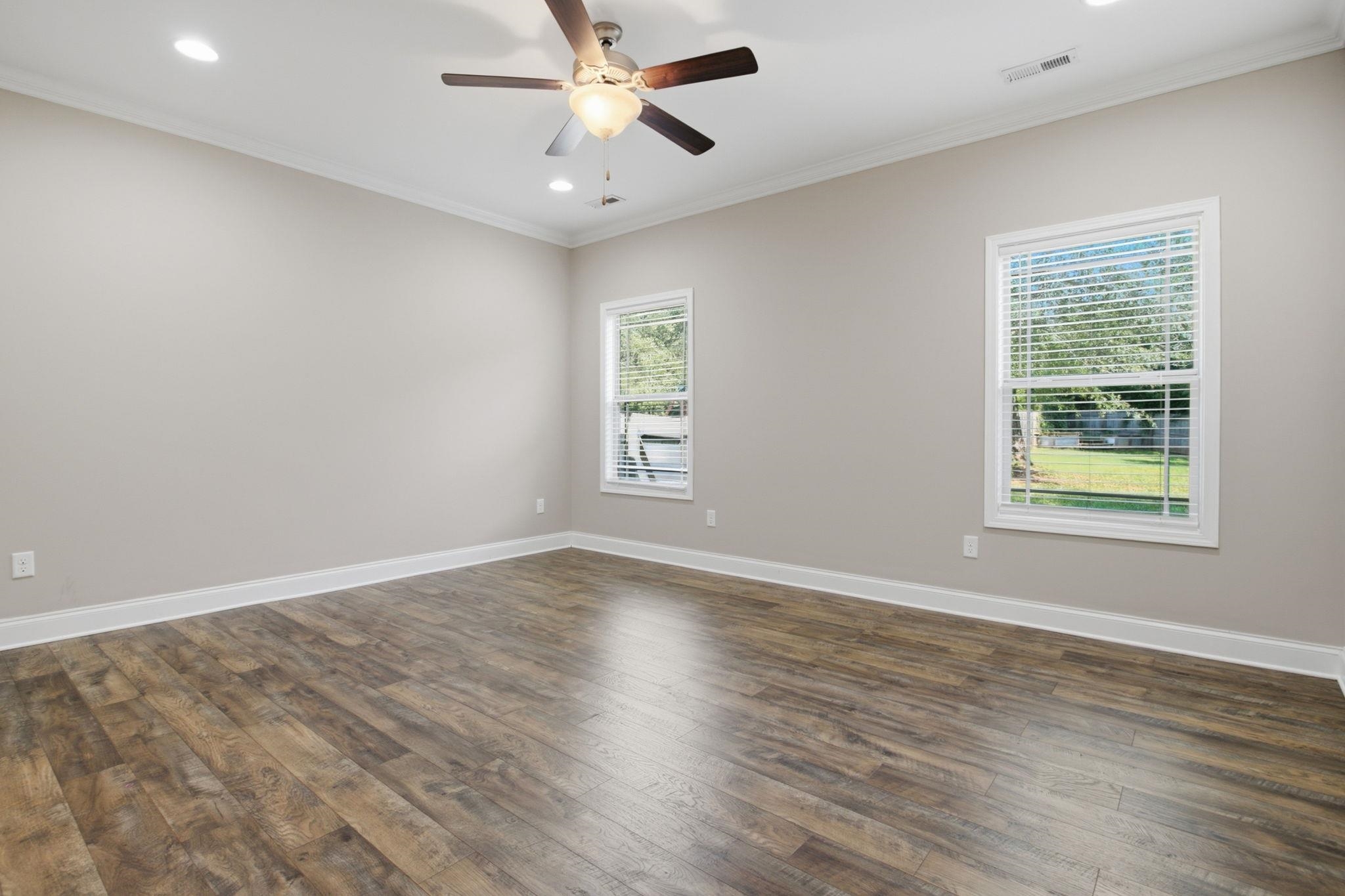 1000 Sheila Avenue Property Photo 15