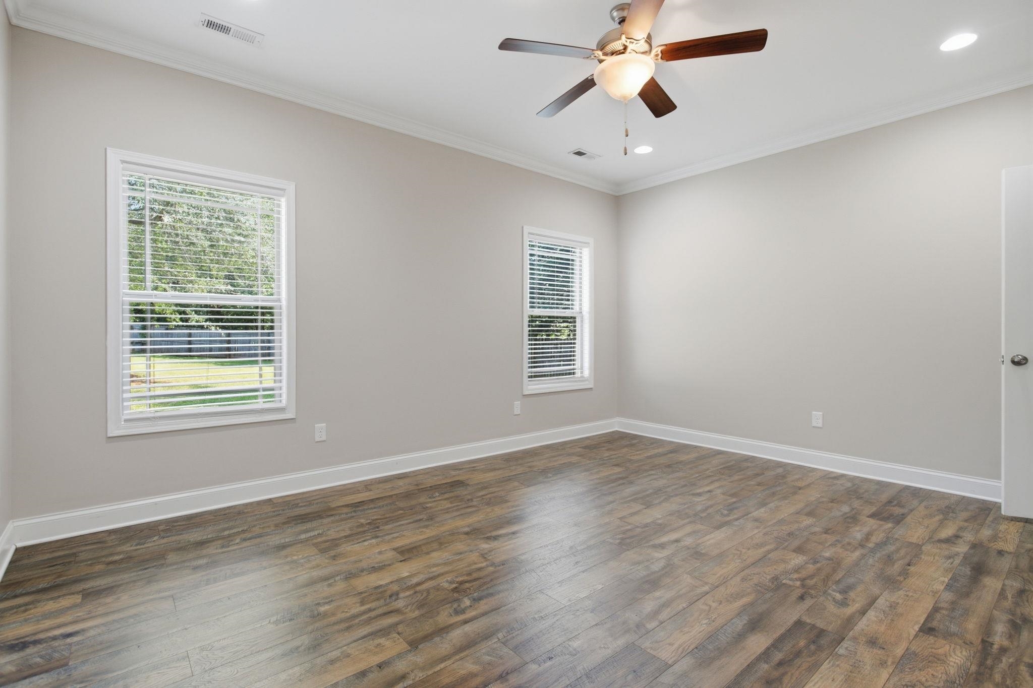 1000 Sheila Avenue Property Photo 16