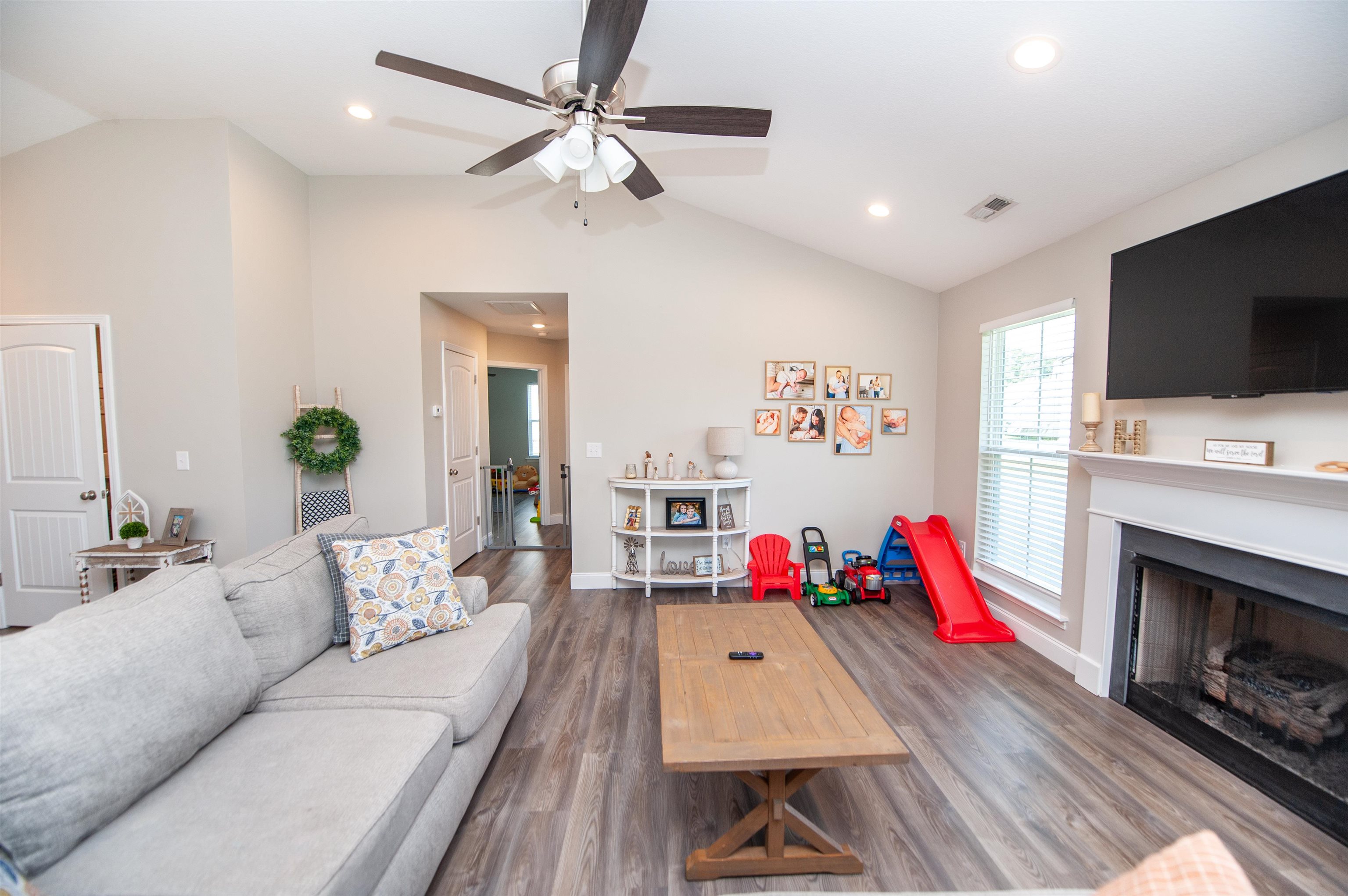529 Life Lane Property Photo 2