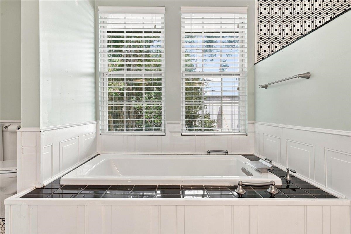 652 Arlington Road Property Photo 33