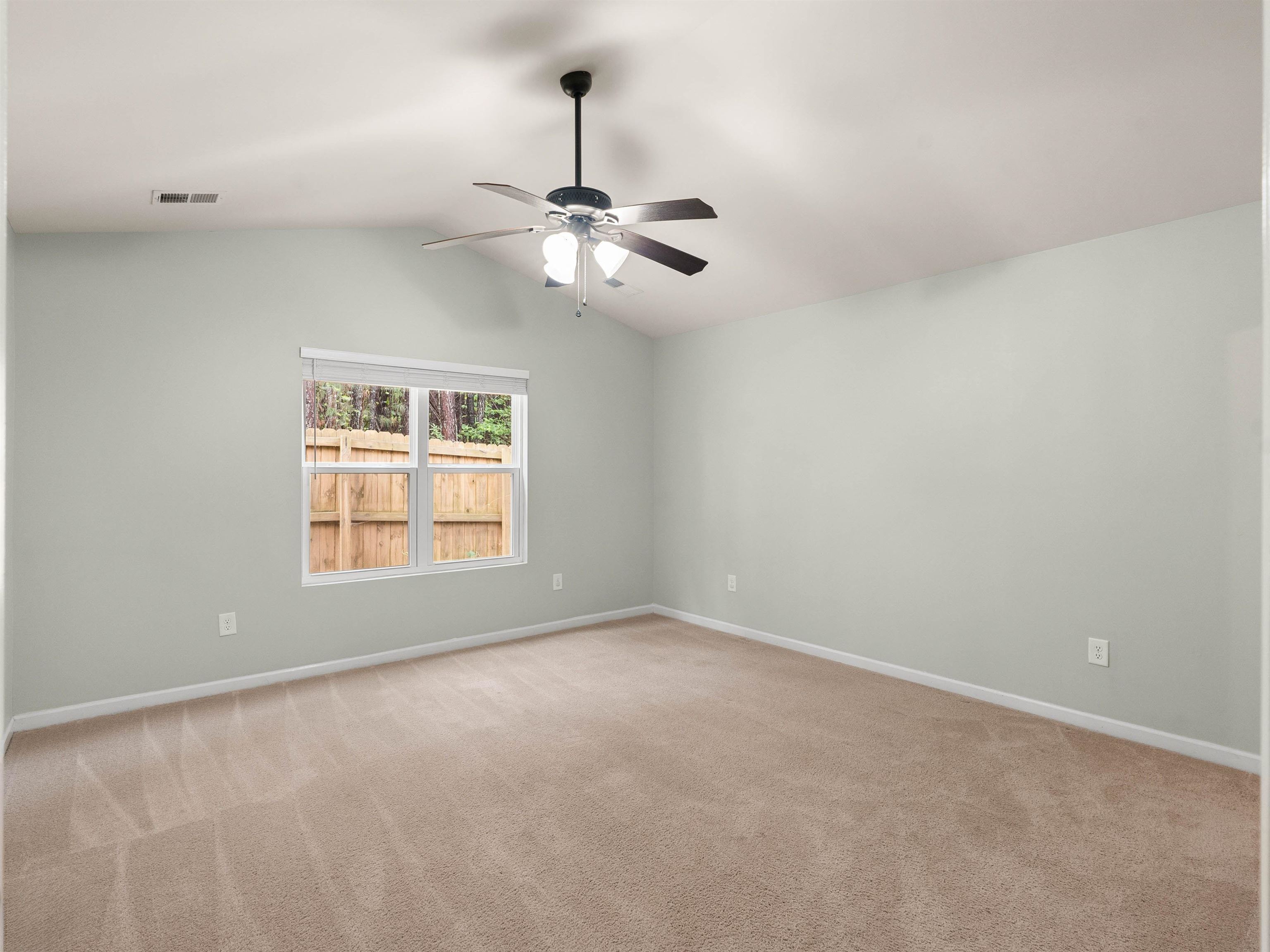 150 Evvalane Drive Property Photo 12