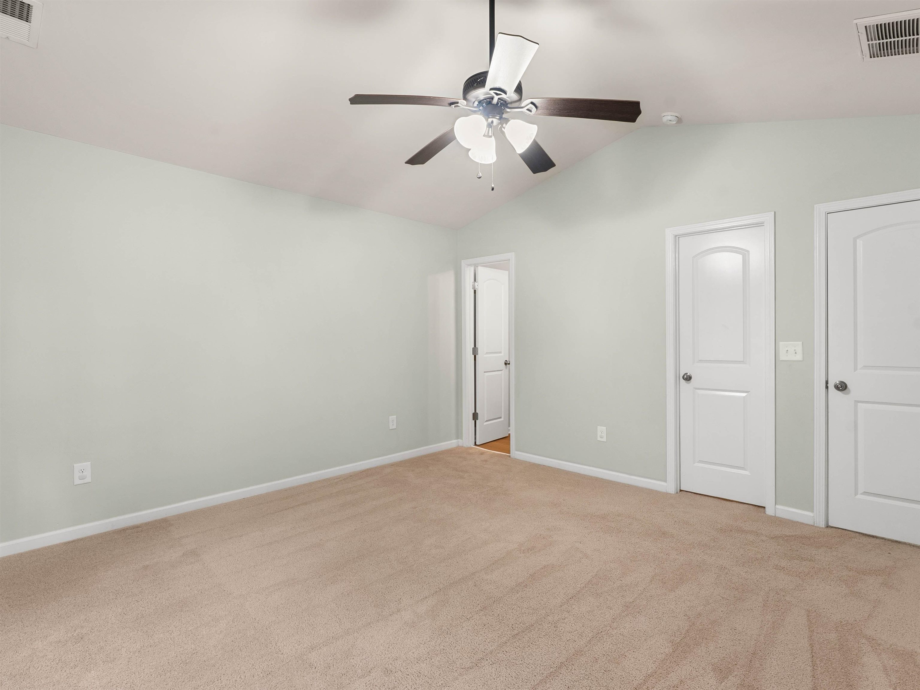 150 Evvalane Drive Property Photo 13