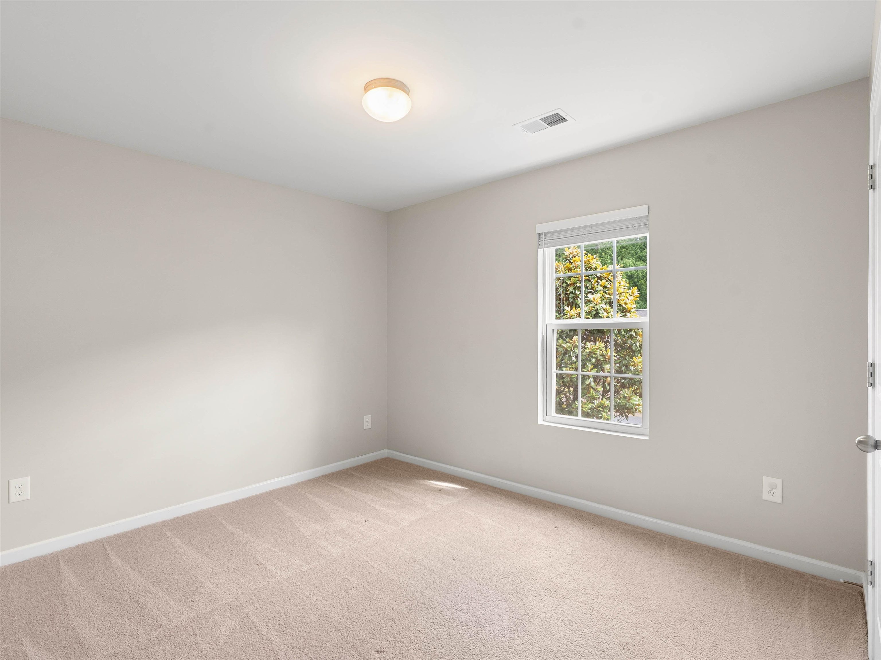 150 Evvalane Drive Property Photo 16