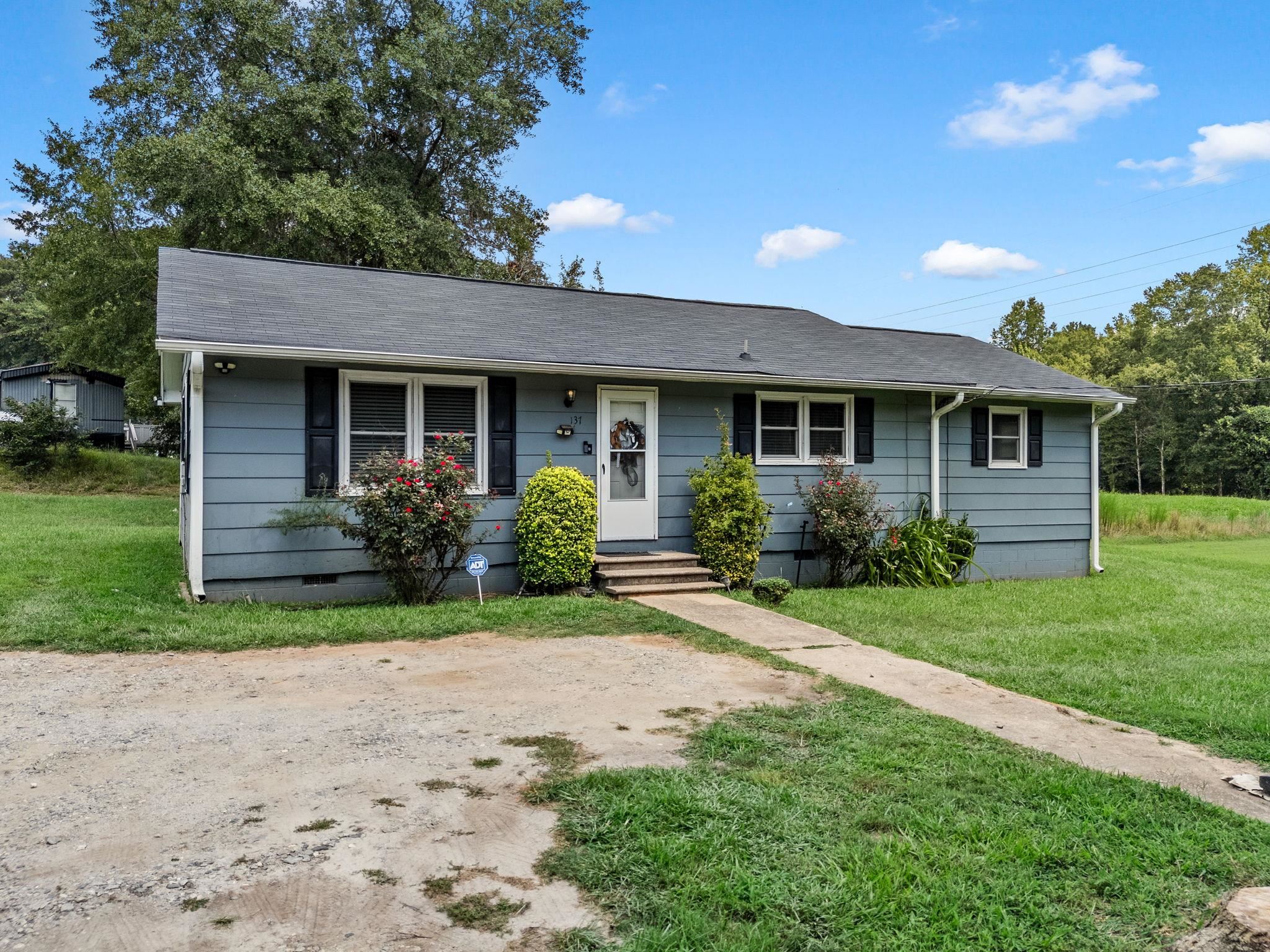 137 Shoally Street Property Photo 2