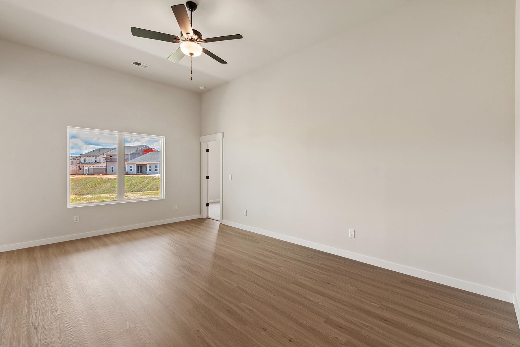 1332 Pitch Pine Place Property Photo 3