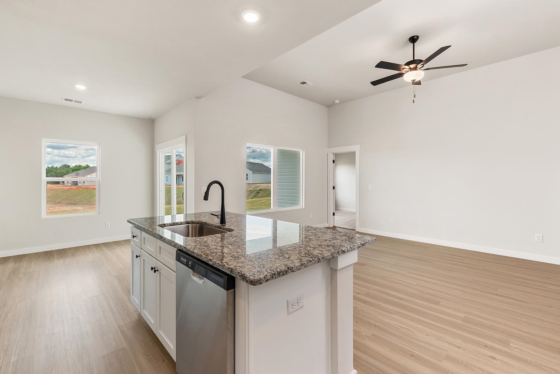 1332 Pitch Pine Place Property Photo 7