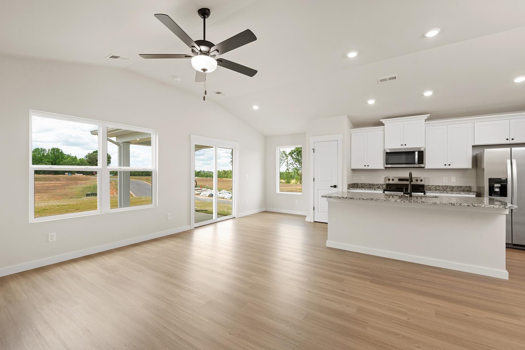1243 Crested Iris Street Property Photo 6