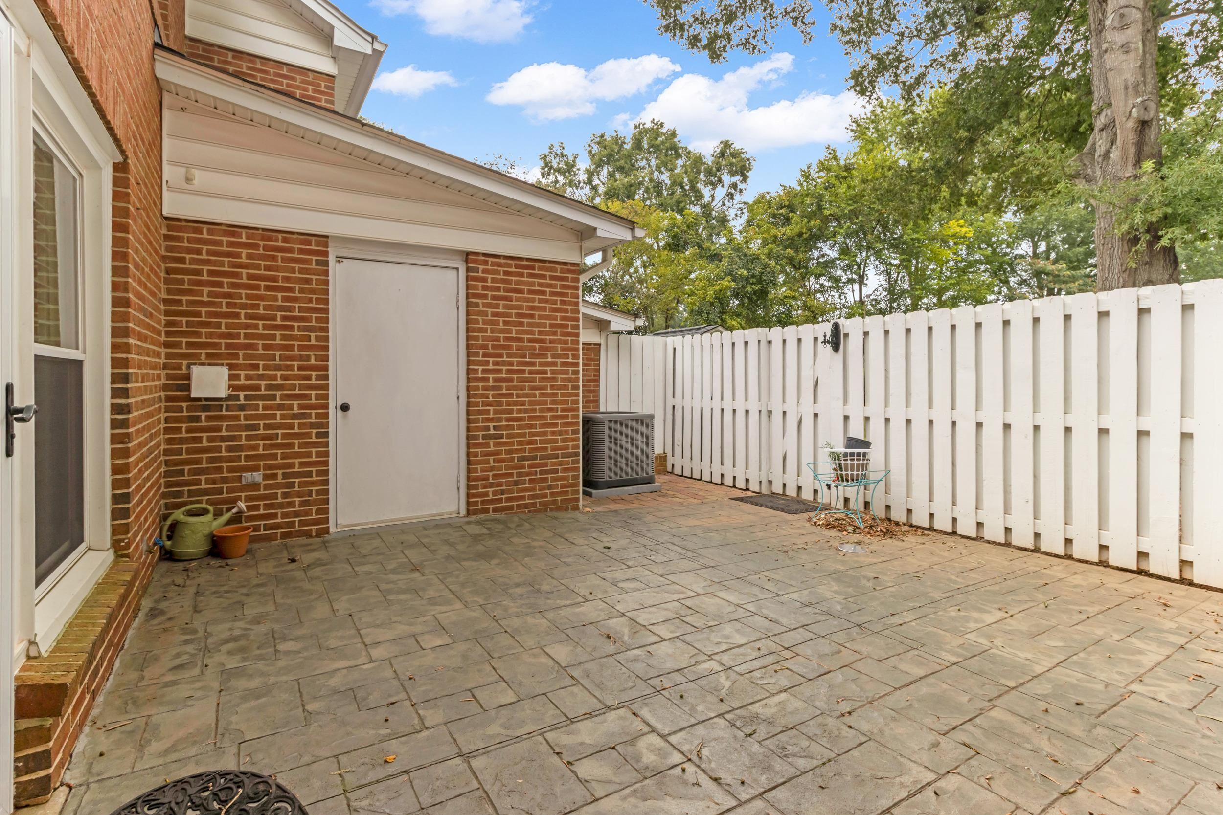 177 Buckstone Lane Property Photo 7
