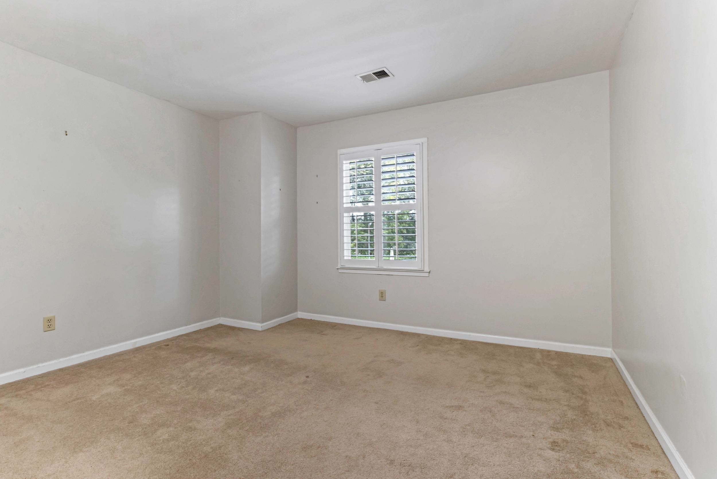 177 Buckstone Lane Property Photo 23