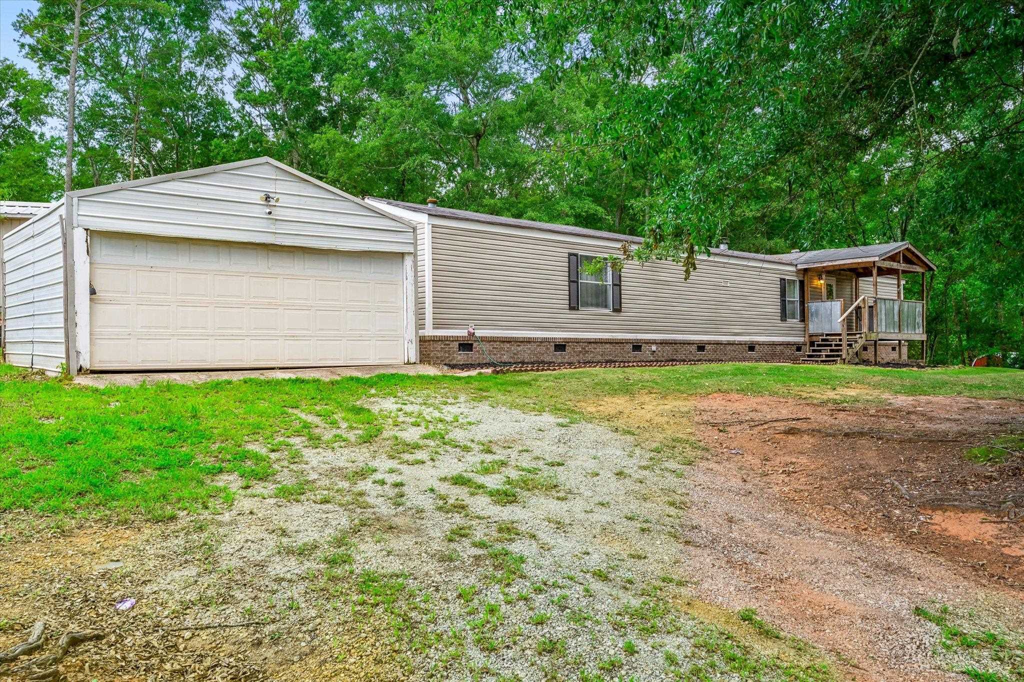 210 Elaine Drive Property Photo 17