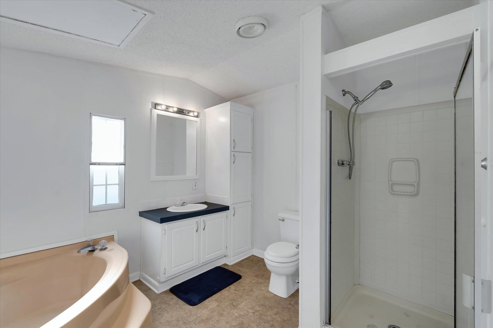 210 Elaine Drive Property Photo 20