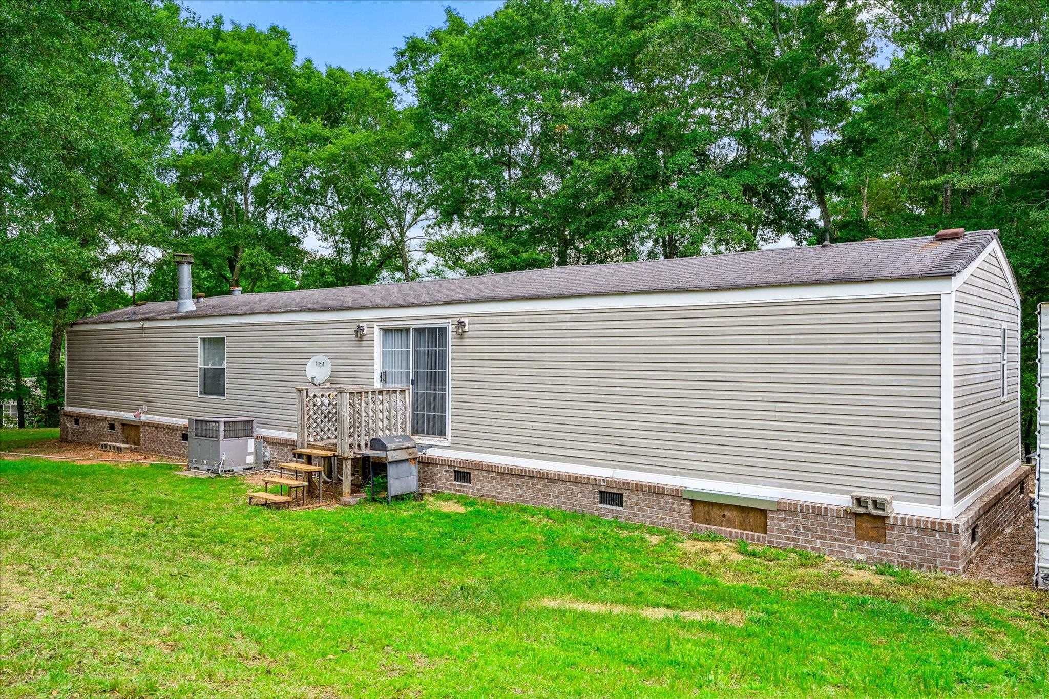 210 Elaine Drive Property Photo 28