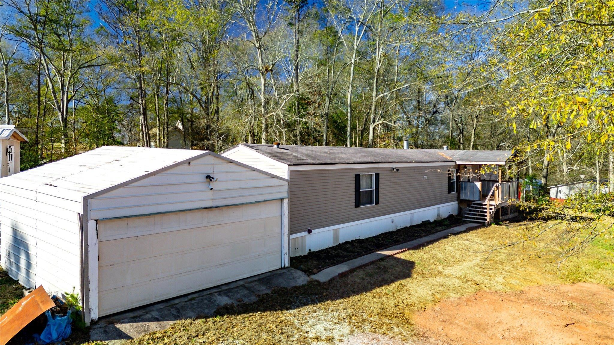 210 Elaine Drive Property Photo 31