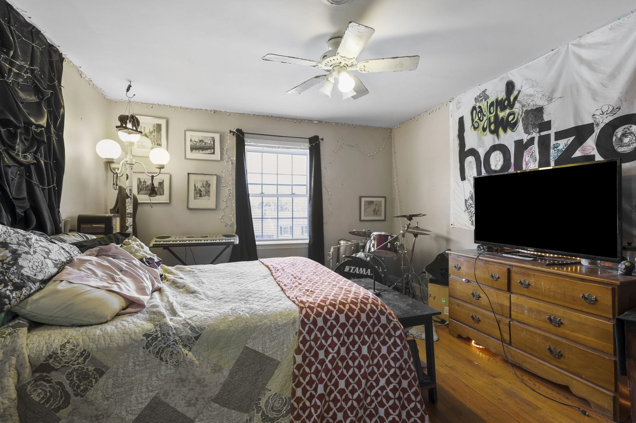 200 Yorkshire Drive Property Photo 16