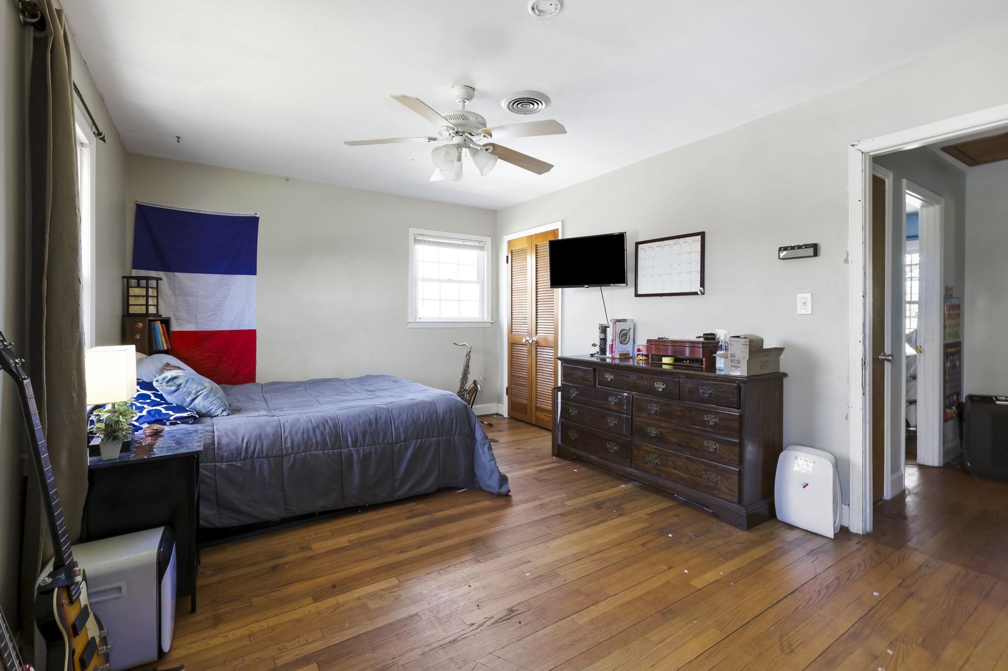 200 Yorkshire Drive Property Photo 21
