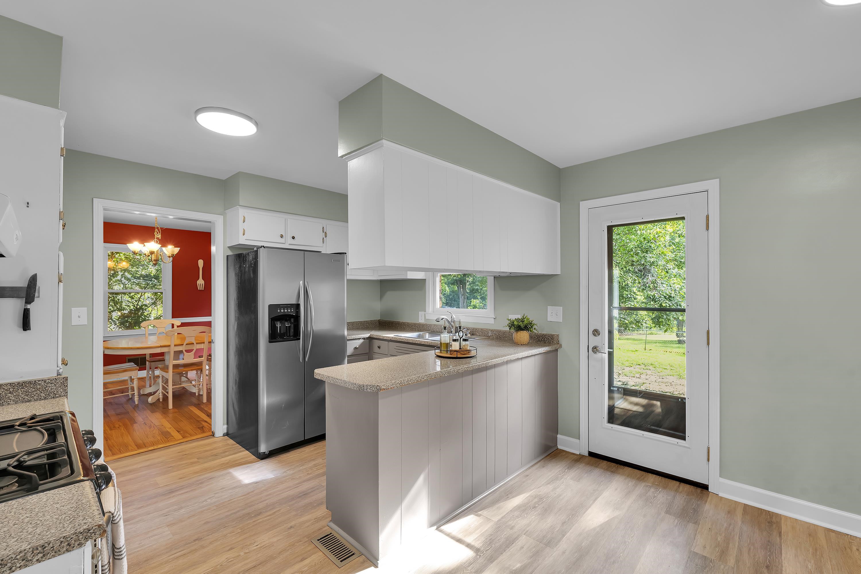 2209 Edgefield Road Property Photo 13