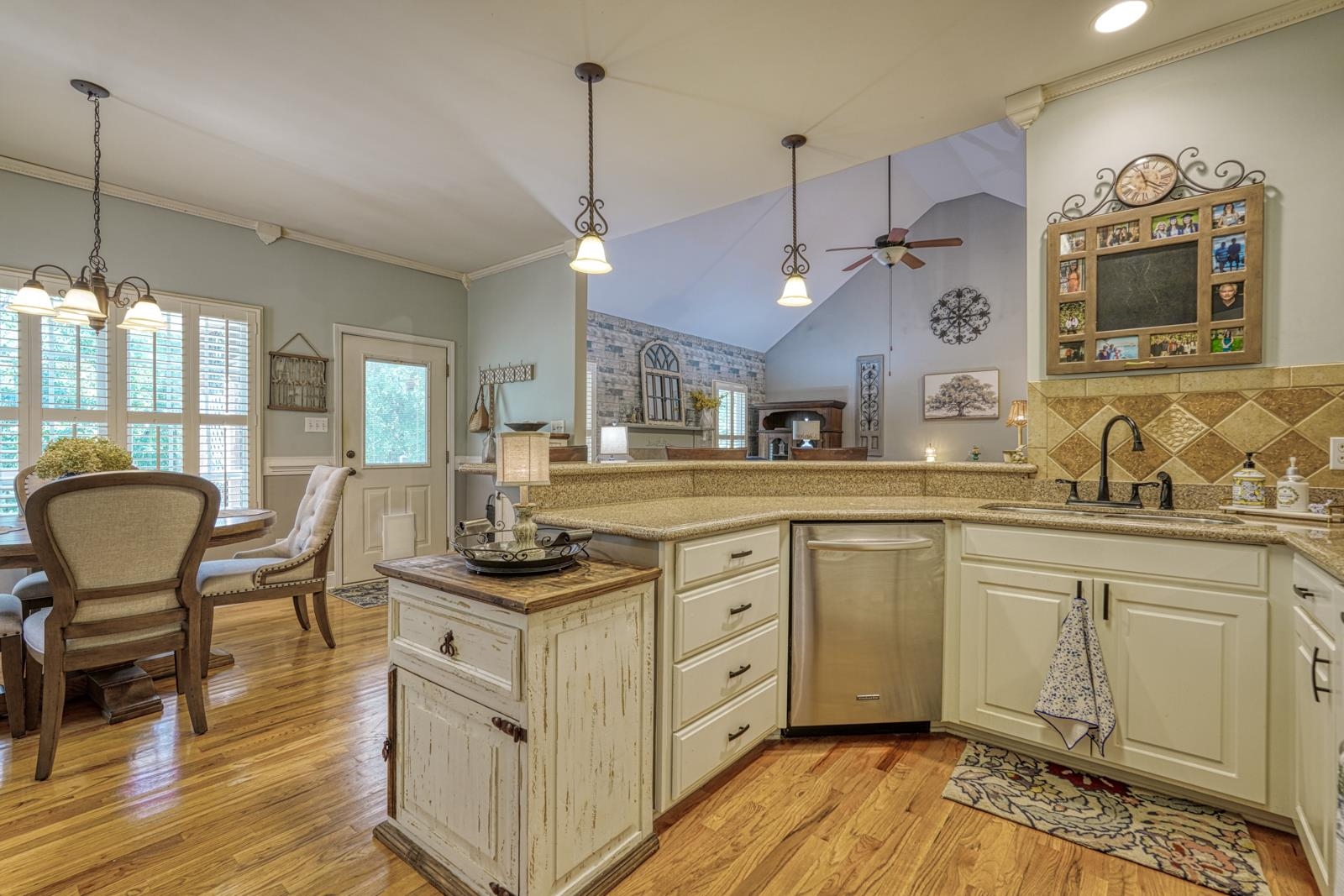 309 Swamp Fox Road Property Photo 7