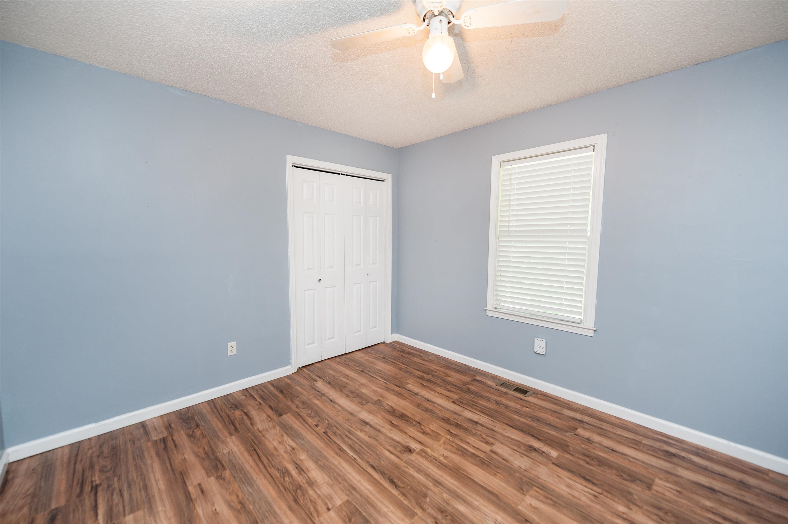 290 Cedar Canyon Dr. Property Photo 14