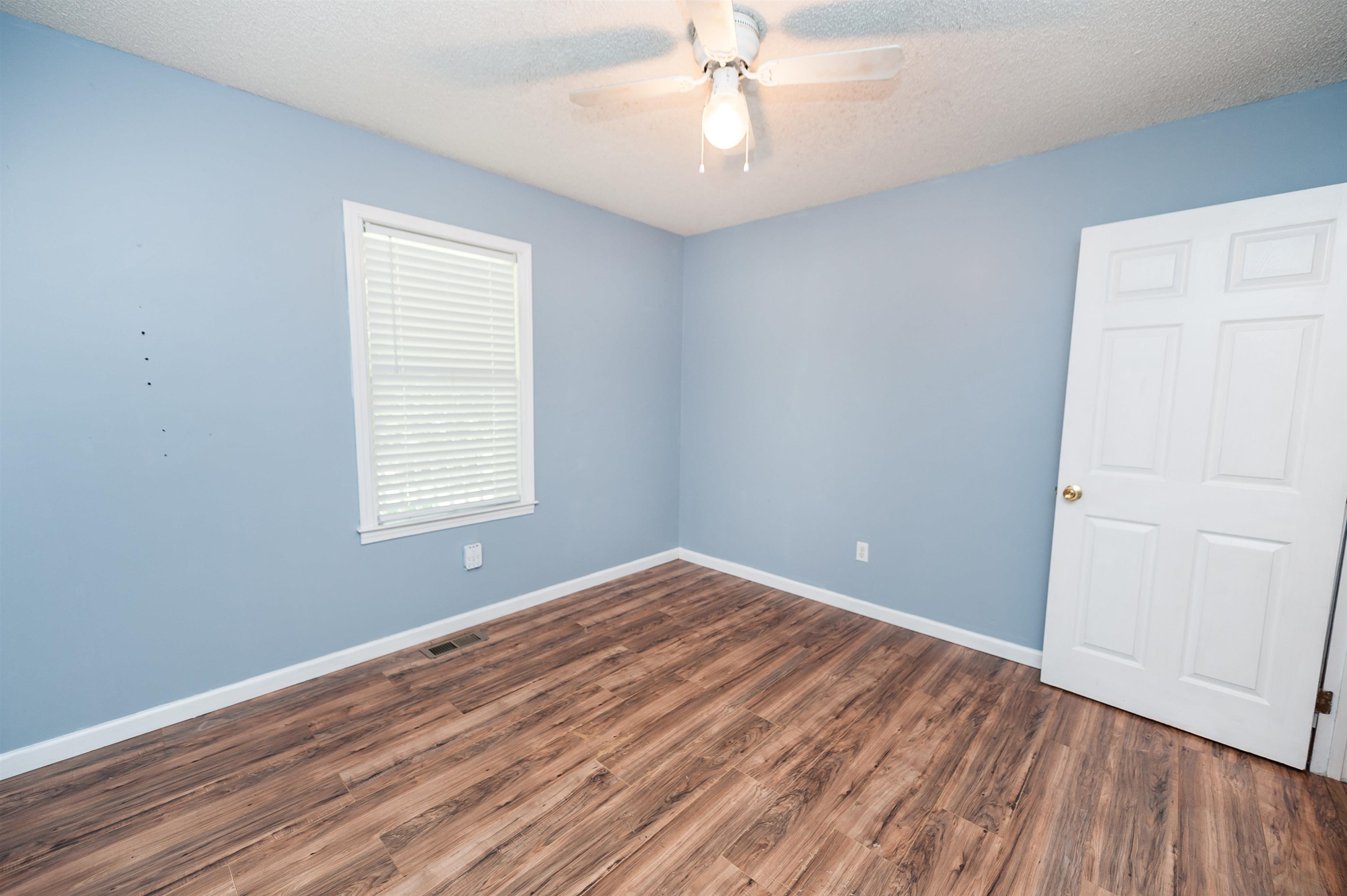 290 Cedar Canyon Dr. Property Photo 15
