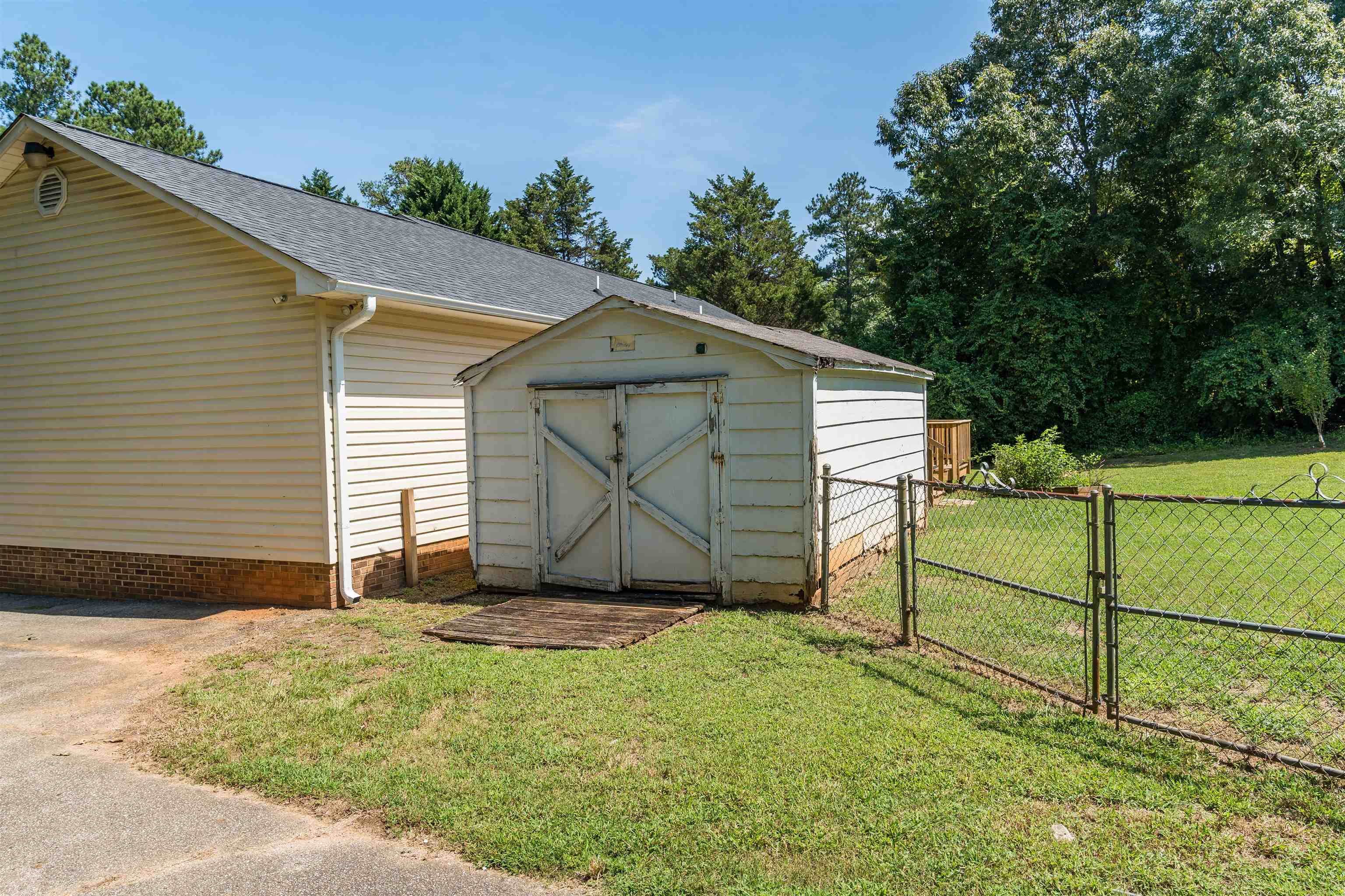 290 Cedar Canyon Dr. Property Photo 28