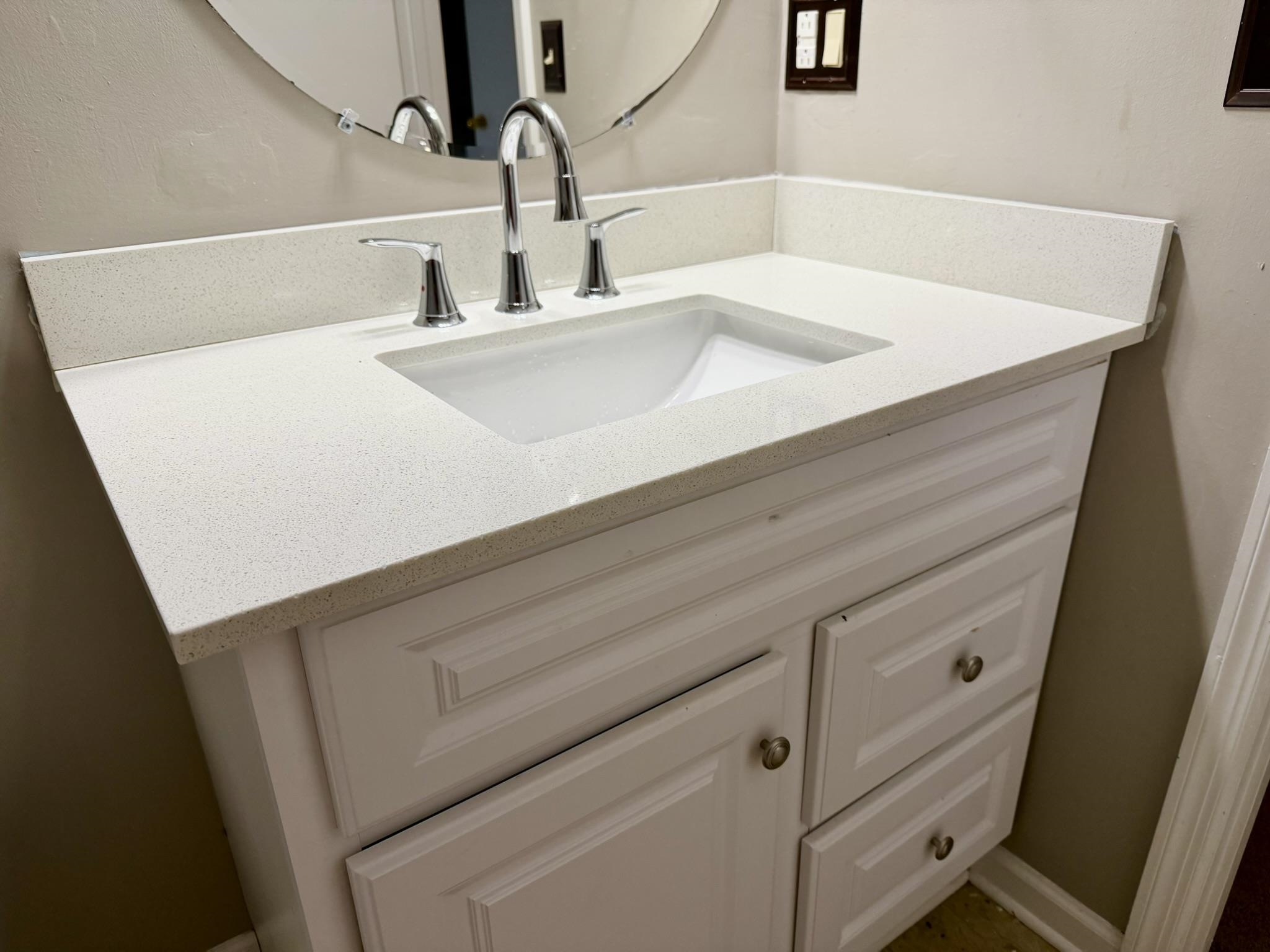 1108 Tiger Blvd , 149 Property Photo 10