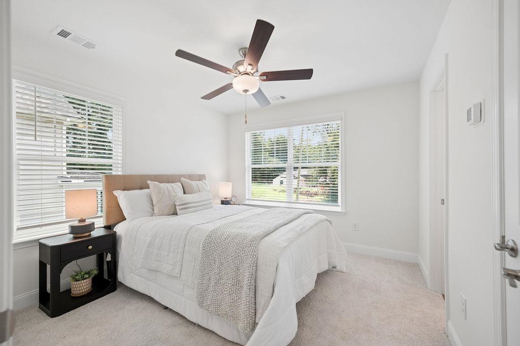 670 Saxon Avenue Property Photo 35